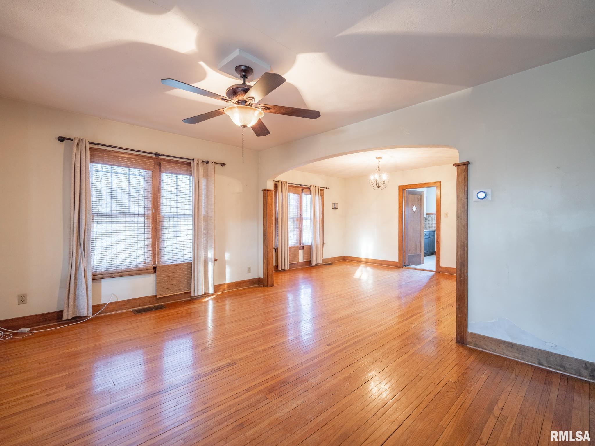 607 Pekin Avenue, East Peoria, Illinois image 2