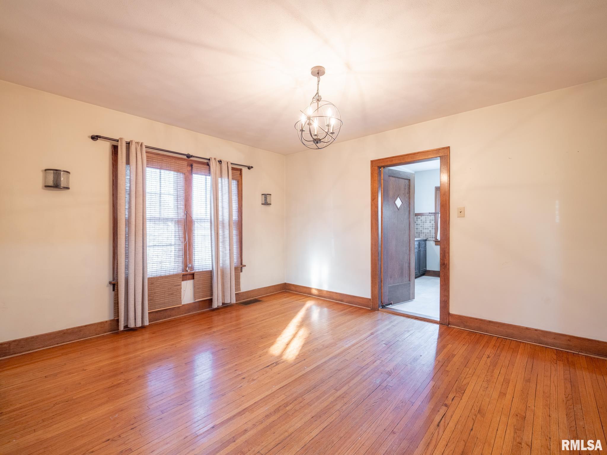 607 Pekin Avenue, East Peoria, Illinois image 8