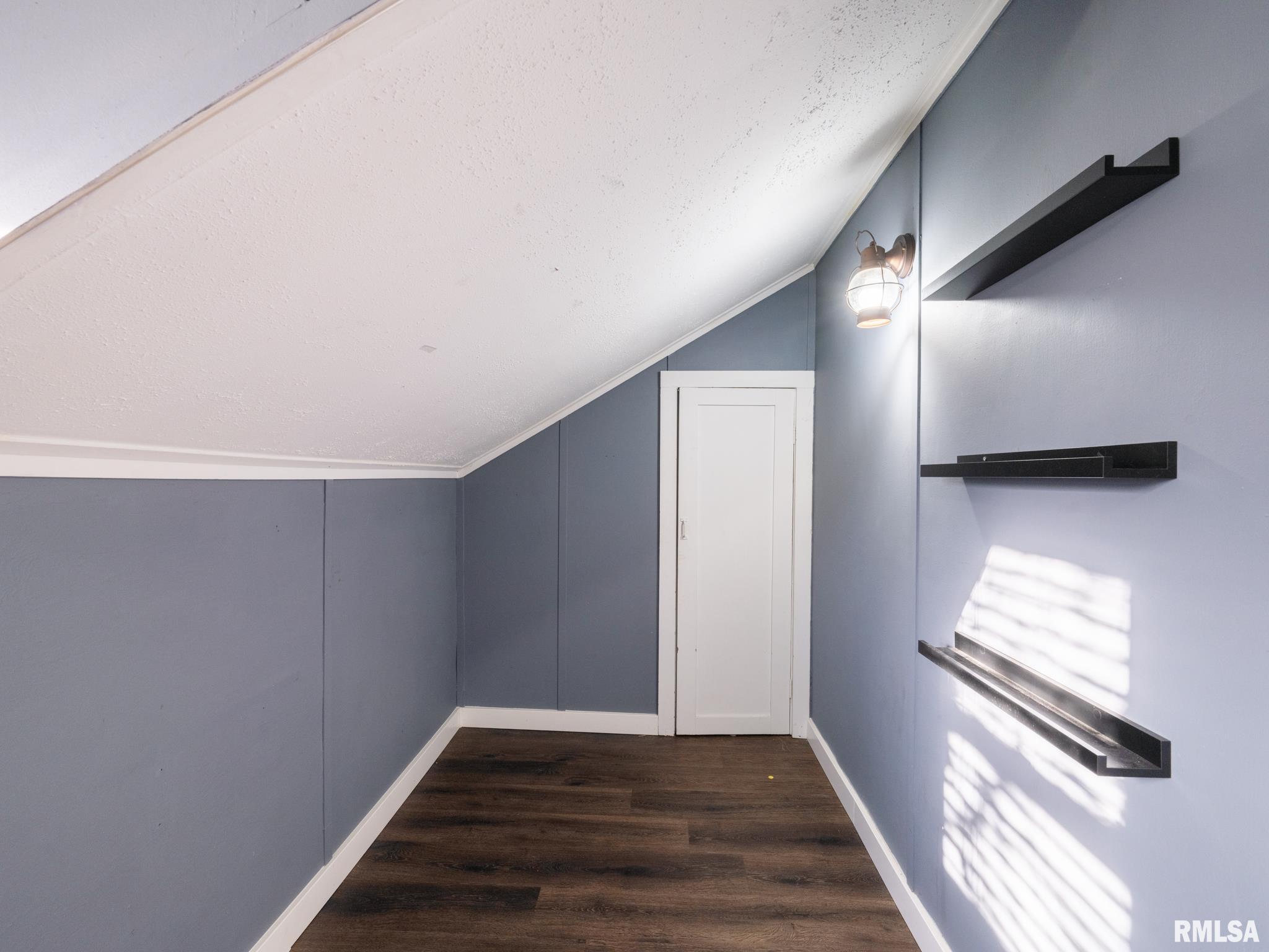 607 Pekin Avenue, East Peoria, Illinois image 32
