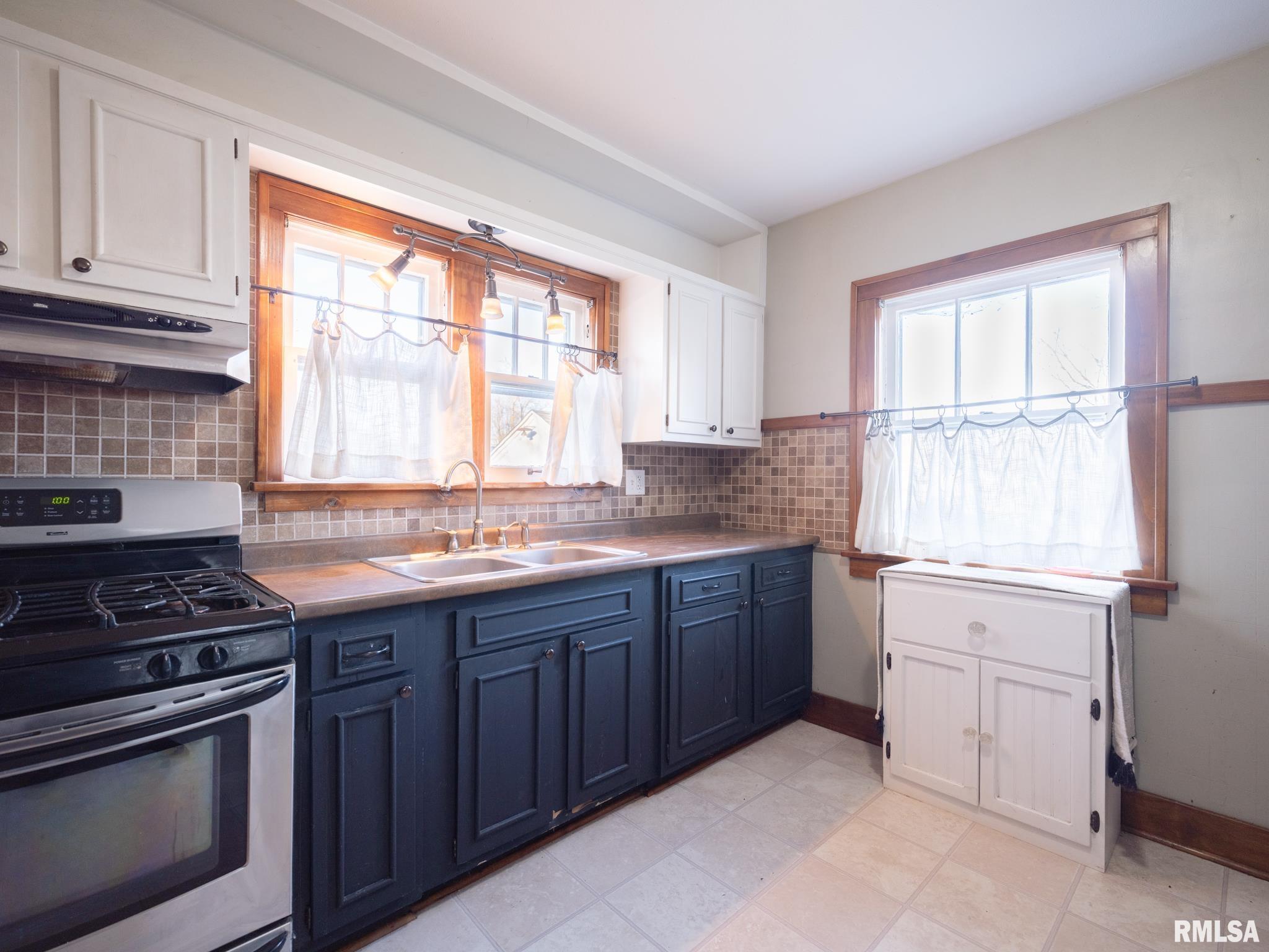 607 Pekin Avenue, East Peoria, Illinois image 13