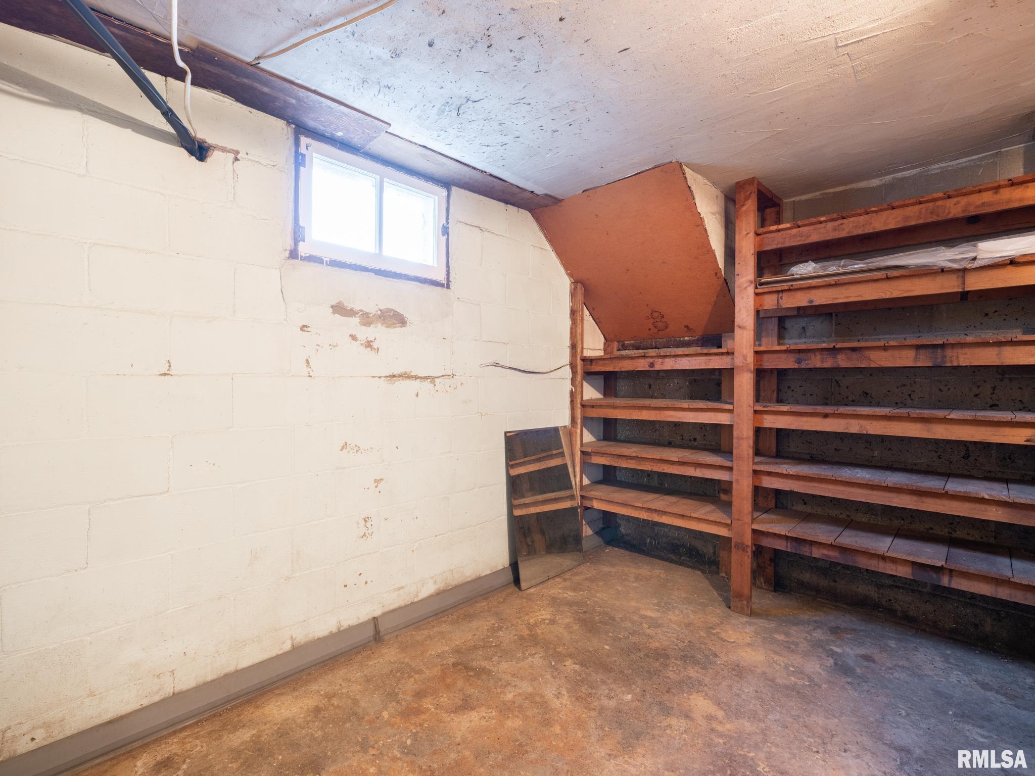 607 Pekin Avenue, East Peoria, Illinois image 46