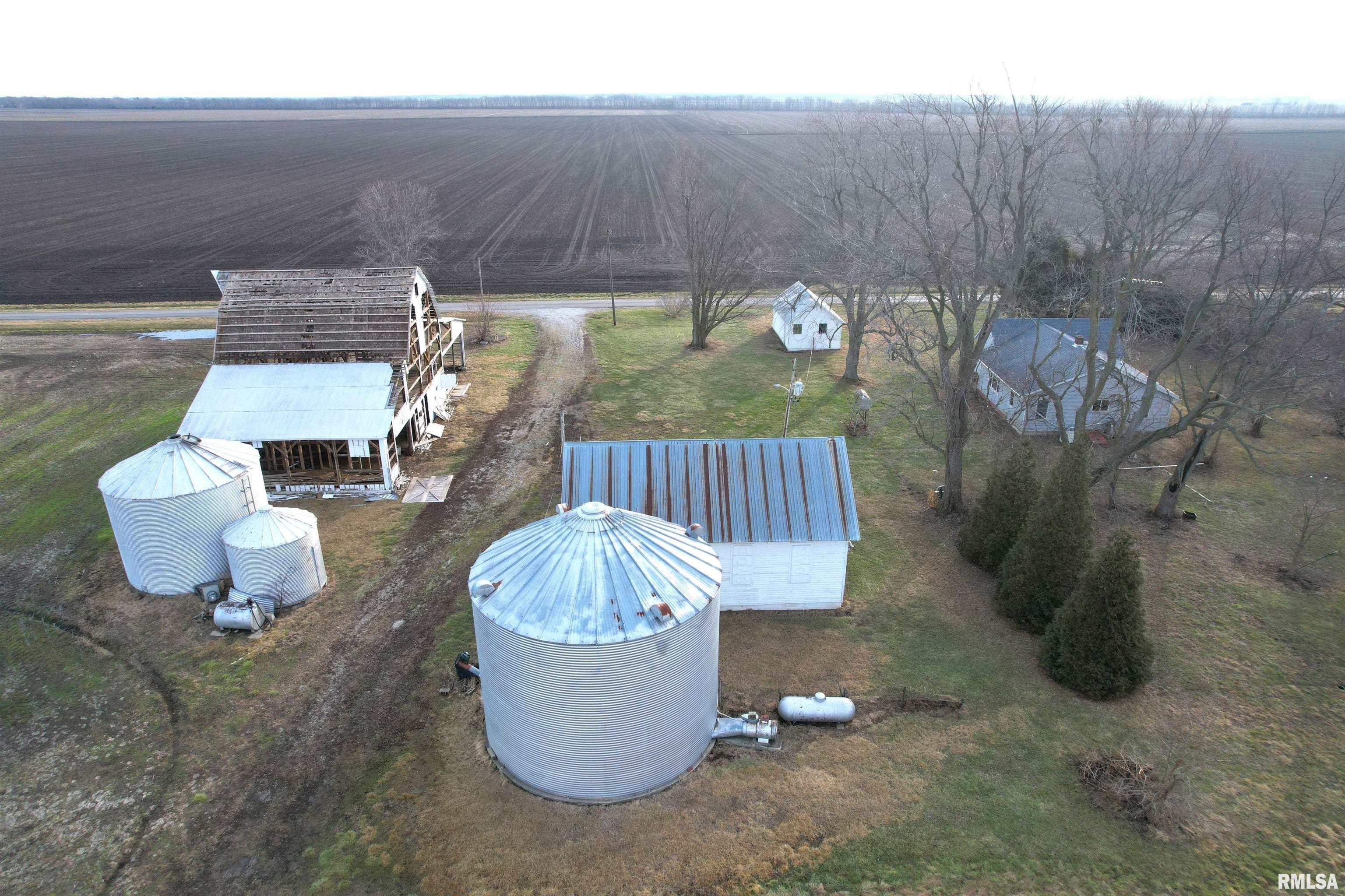 26521 Bray Road, Carlinville, Illinois image 13