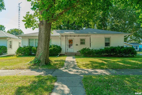 Homes For Sale - 511 S State Street<br/> Logan County, Lincoln, IL 62656