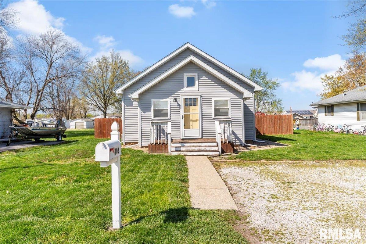 406 E Washington Street, Auburn, Illinois image 2