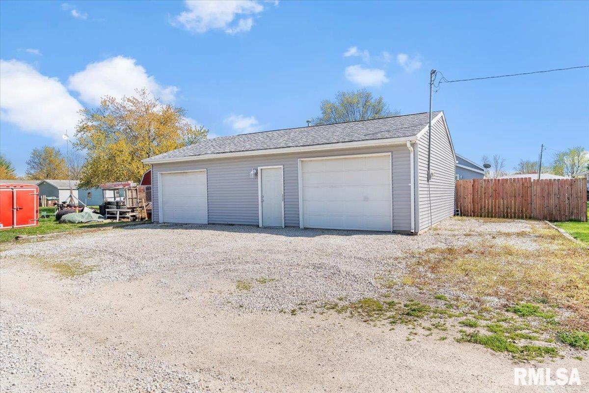 406 E Washington Street, Auburn, Illinois image 33