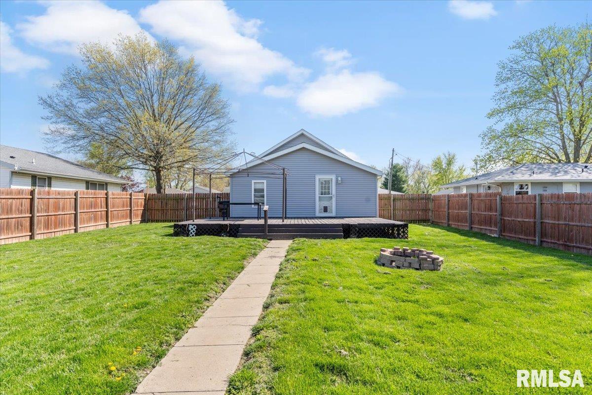 406 E Washington Street, Auburn, Illinois image 31