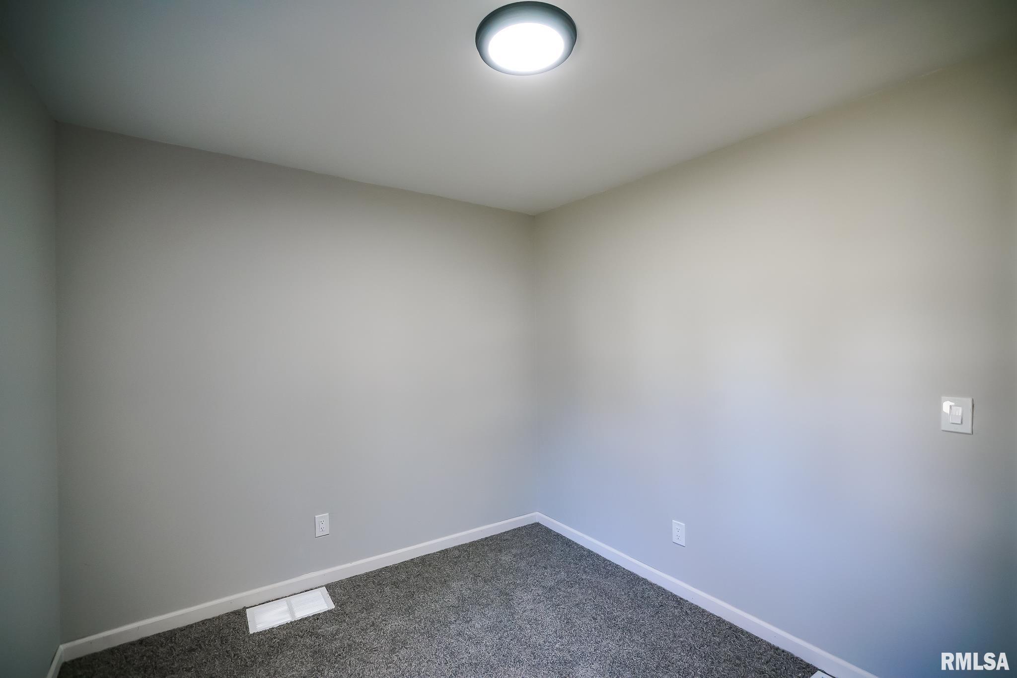 2217 W Marquette Street, Peoria, Illinois image 31