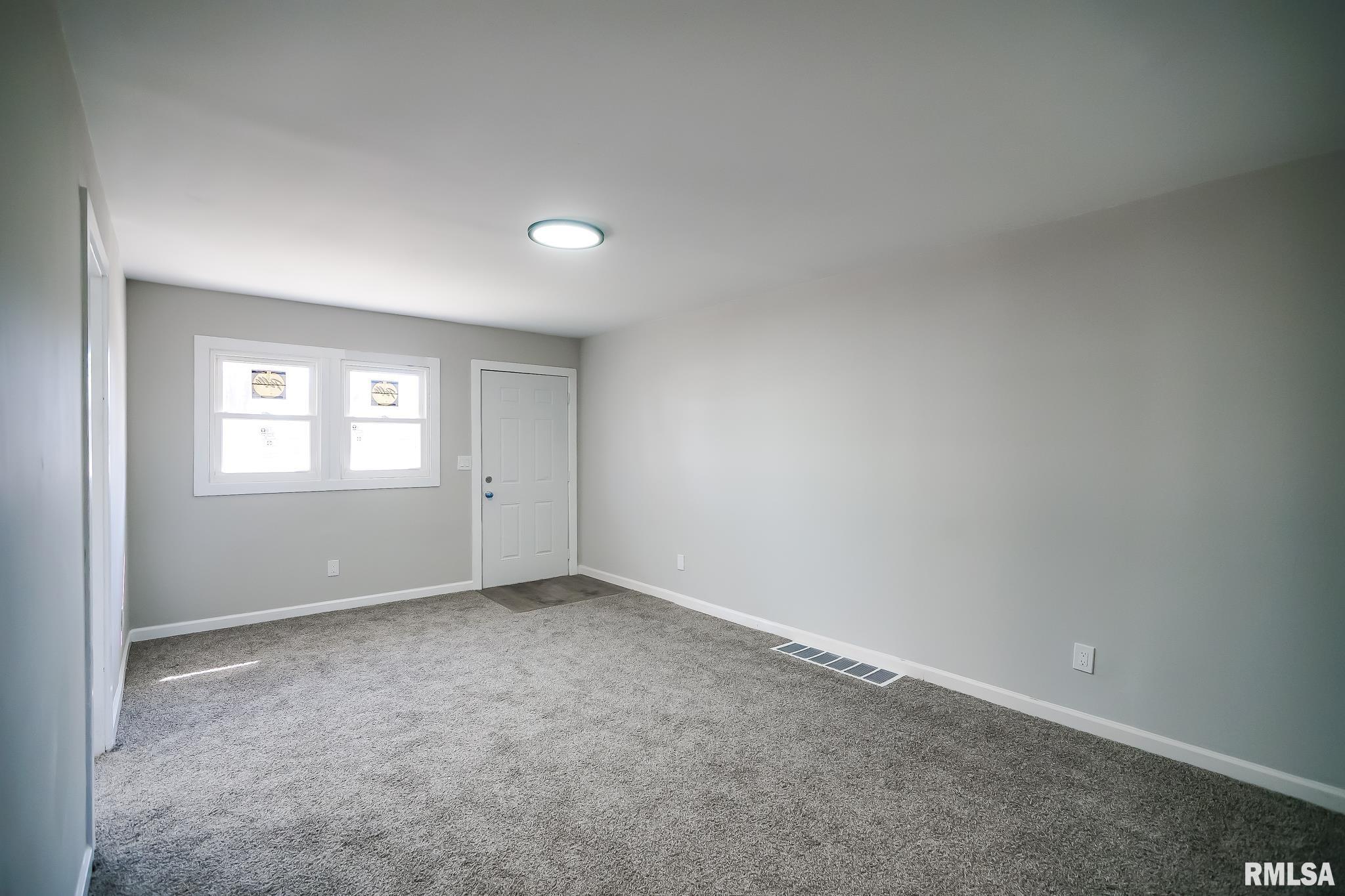 2217 W Marquette Street, Peoria, Illinois image 5