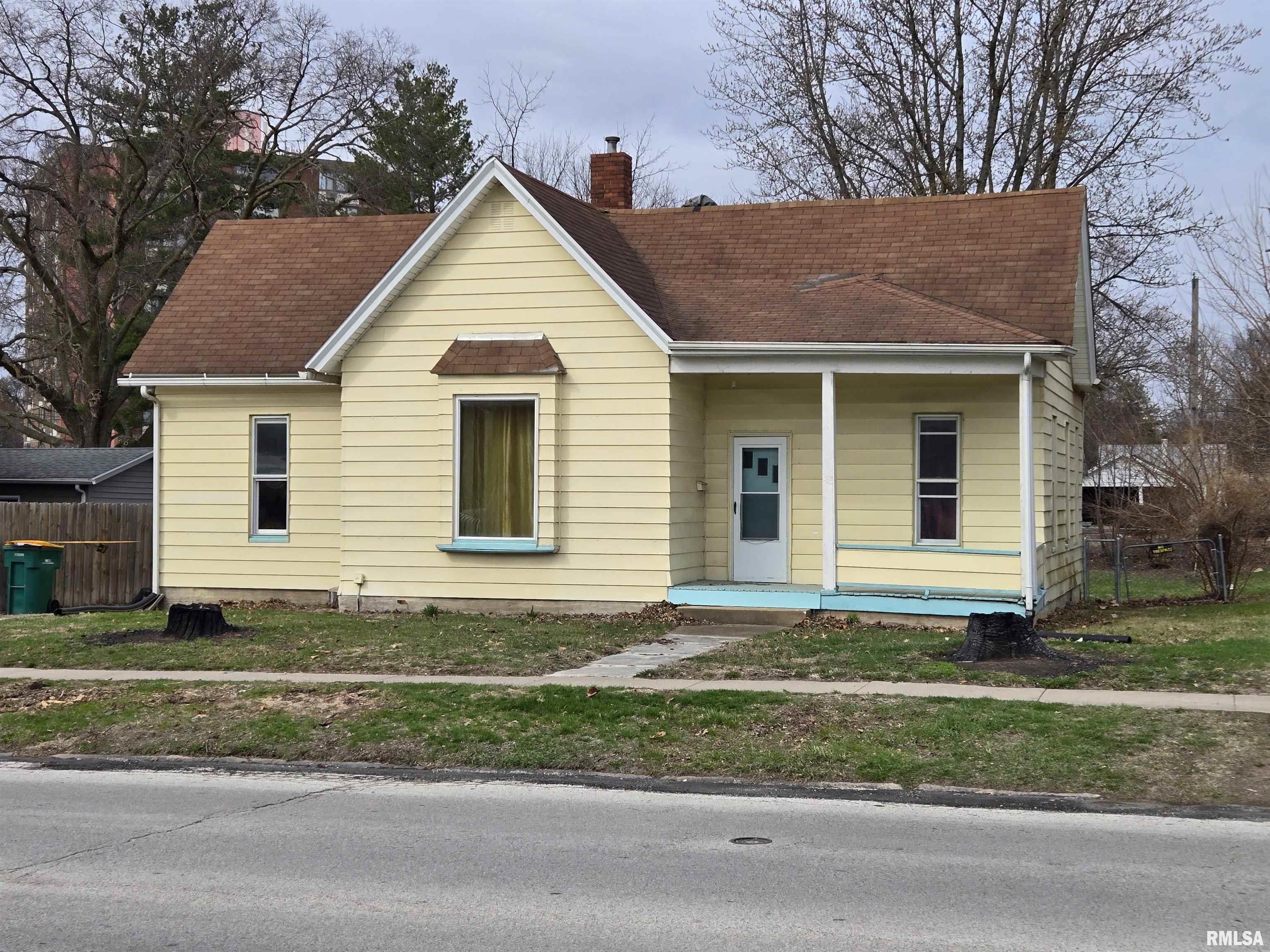 318 S Johnson Street, Macomb, Illinois image 1