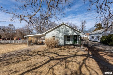 Homes For Sale - 515 E Marietta Avenue<br/> Peoria Heights, IL 61616