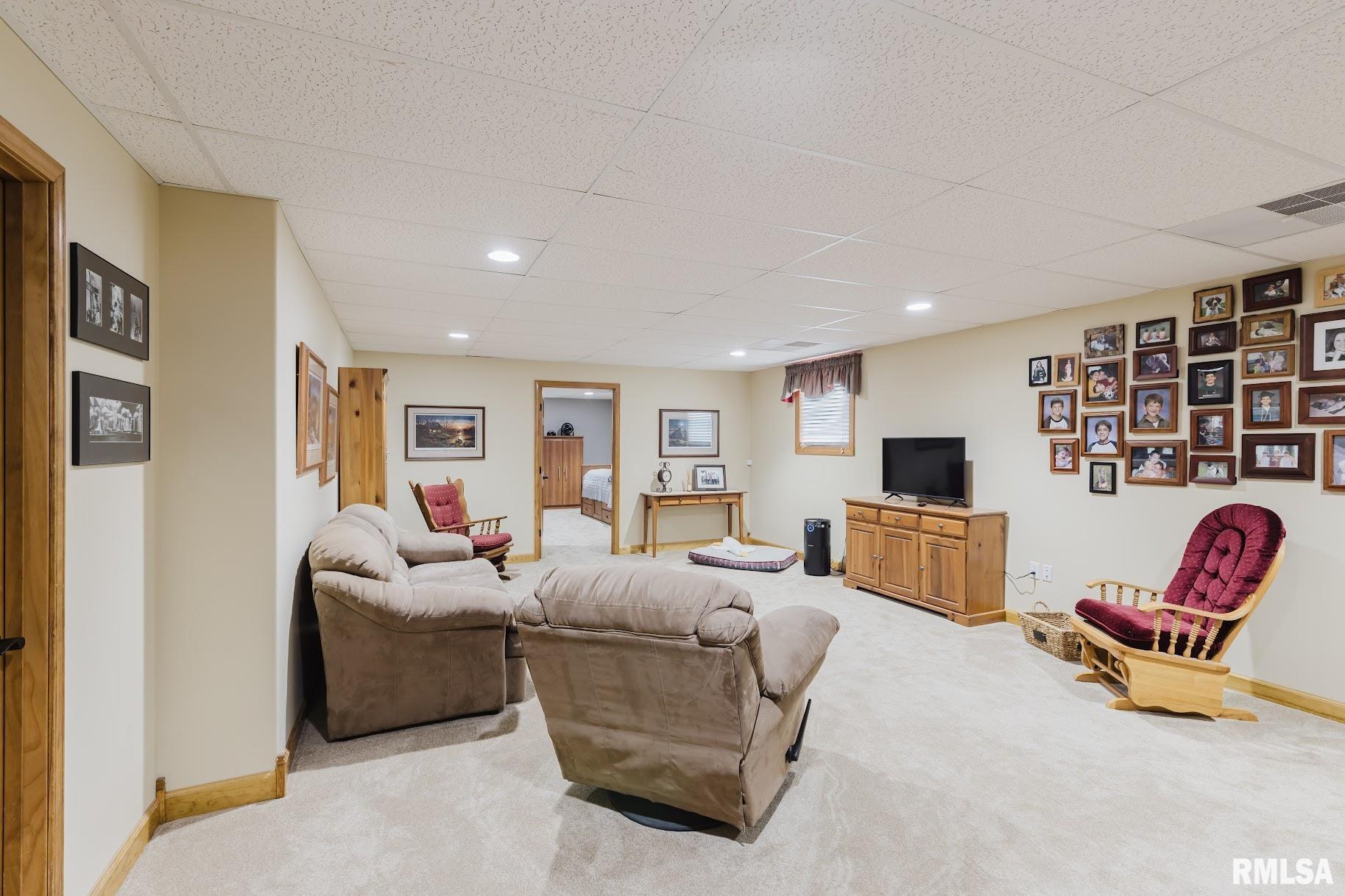 2200 Brentwood Drive, Marion, Illinois image 43