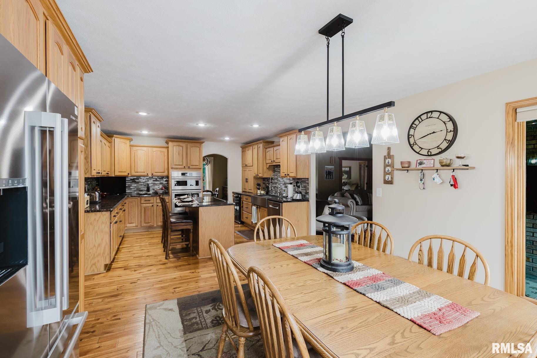 2200 Brentwood Drive, Marion, Illinois image 18