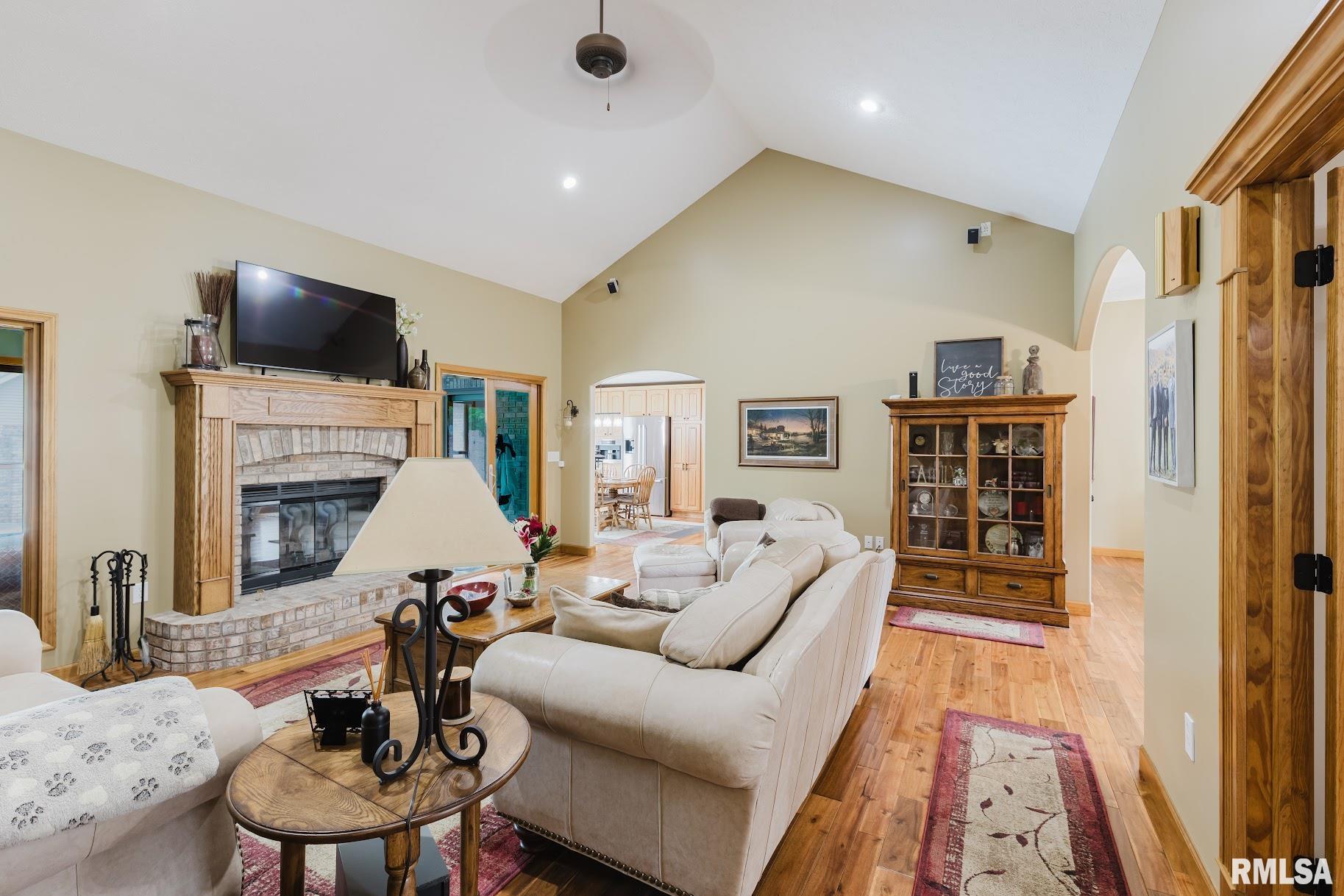 2200 Brentwood Drive, Marion, Illinois image 7