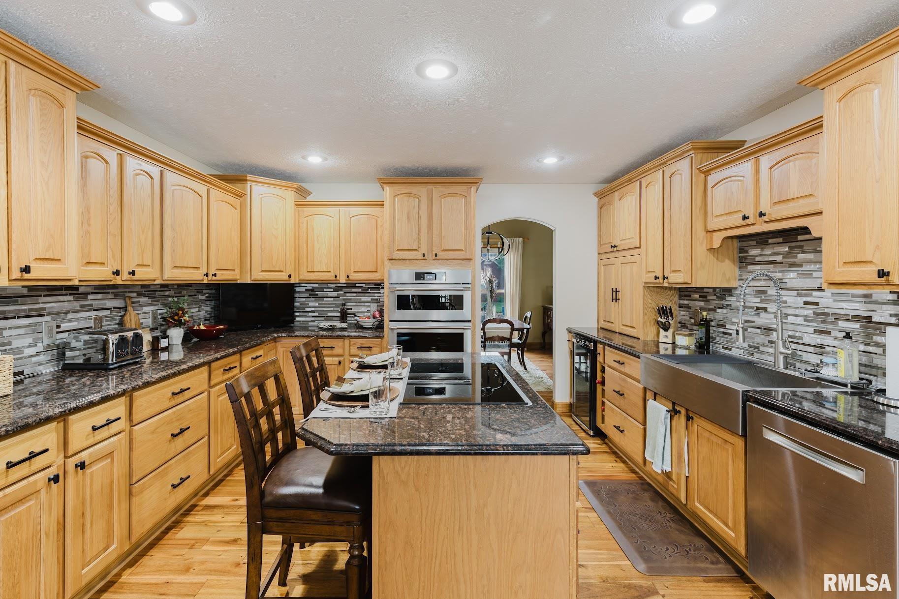 2200 Brentwood Drive, Marion, Illinois image 14