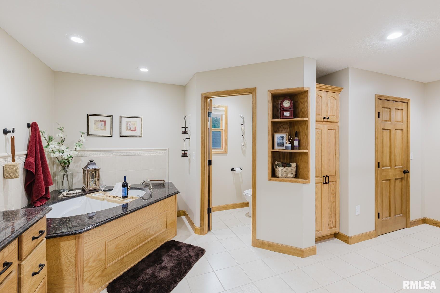 2200 Brentwood Drive, Marion, Illinois image 29