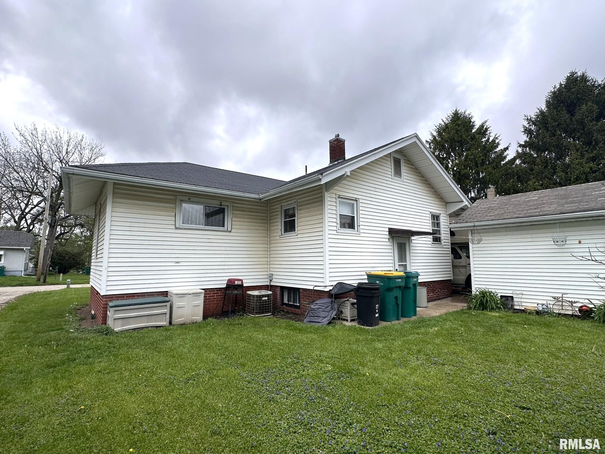 277 N Ivan Avenue, Galesburg, Illinois image 3