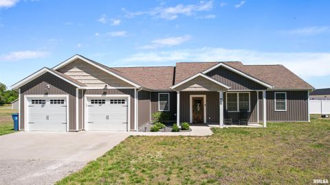 Photo of 880 SYCAMORE Road, Carbondale, IL 62901 (MLS # PA1265880)