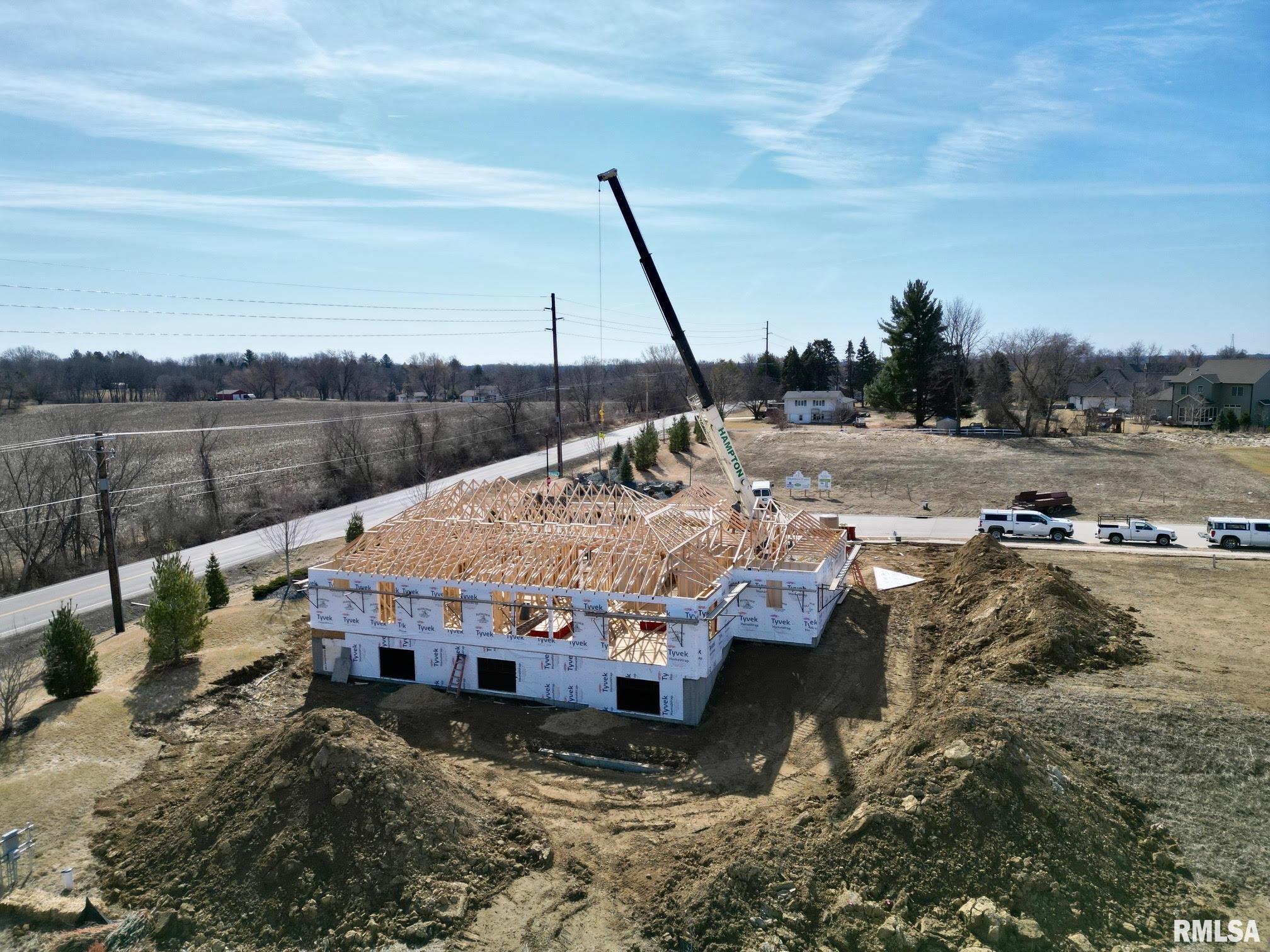 6932 Wilderness Pointe, Bettendorf, Iowa image 3