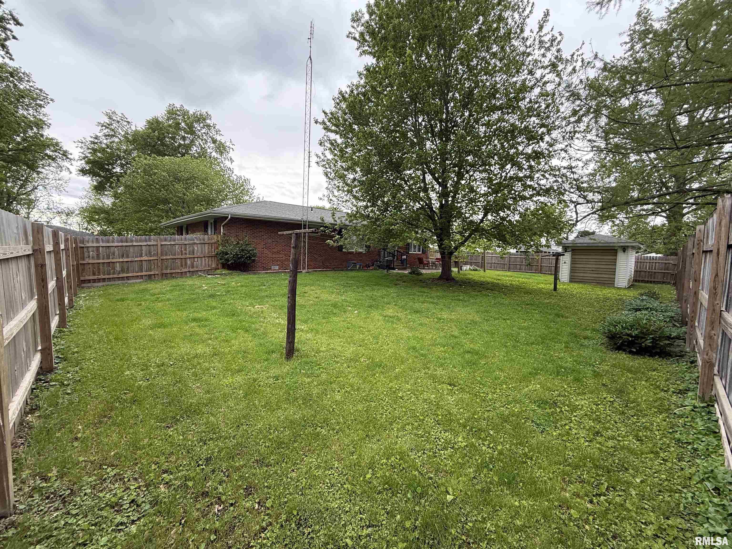 1352 N Lawrence Avenue, Taylorville, Illinois image 48