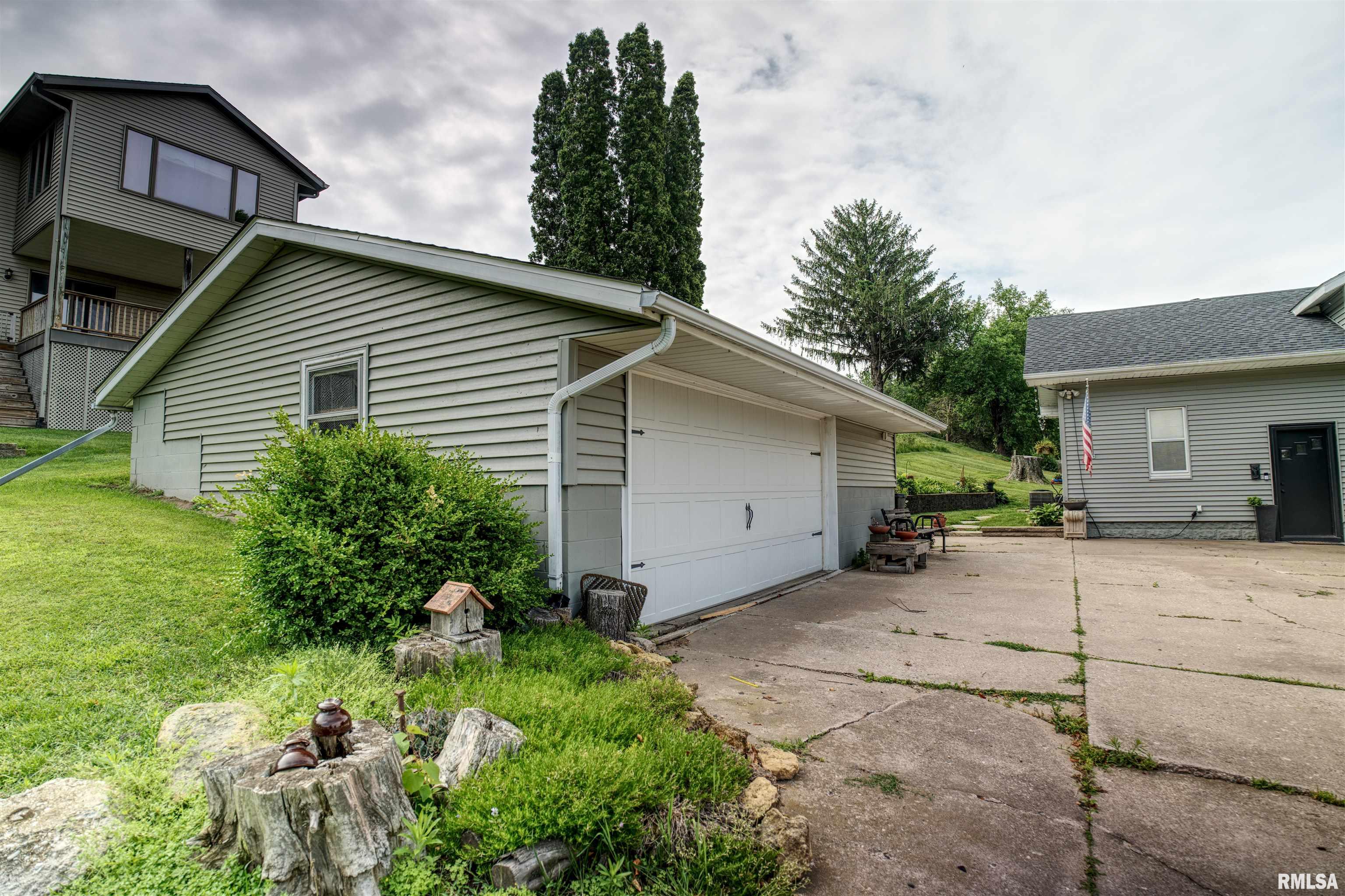 115 4th Street, Fulton, Illinois image 7