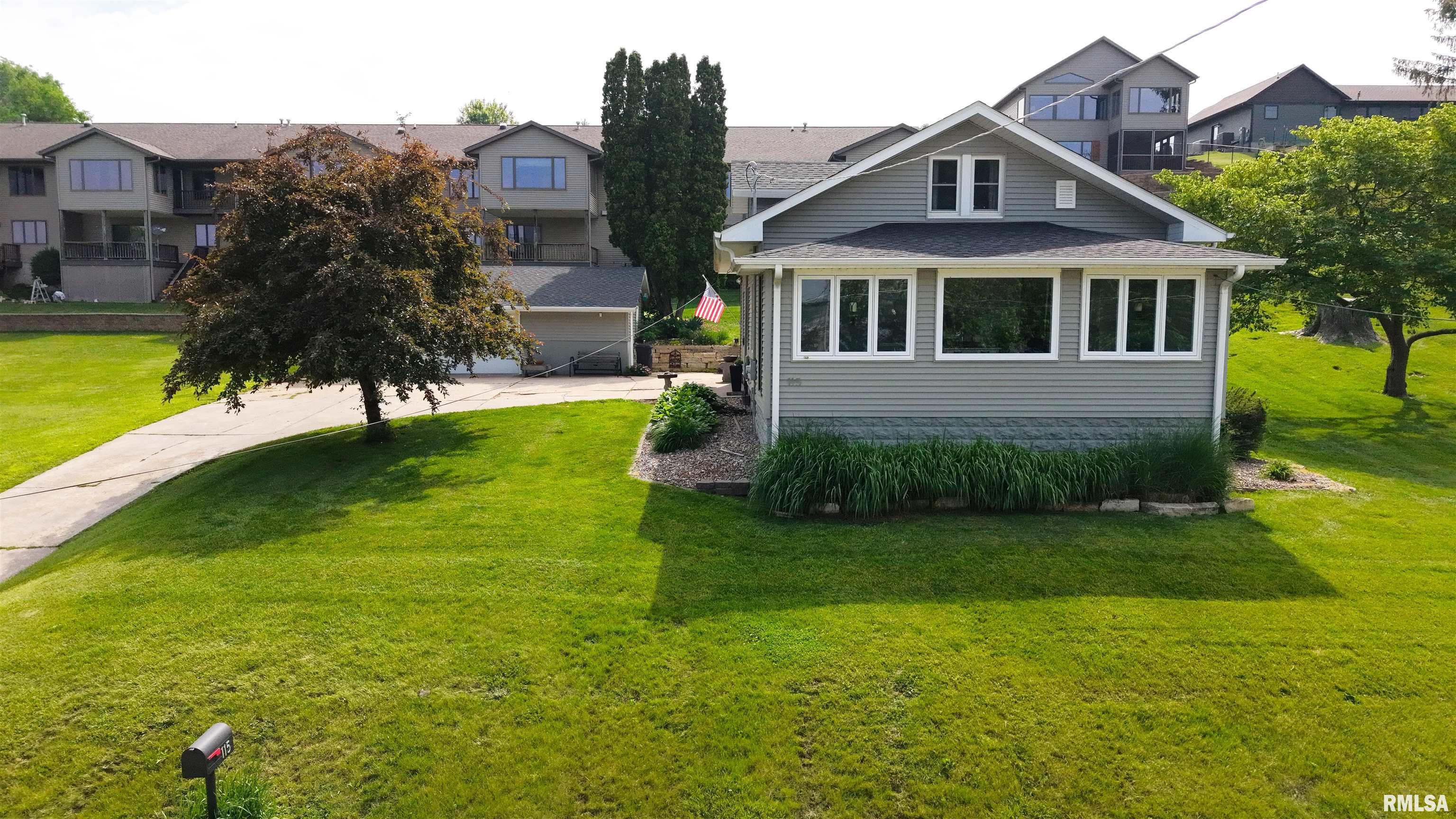 115 4th Street, Fulton, Illinois image 1