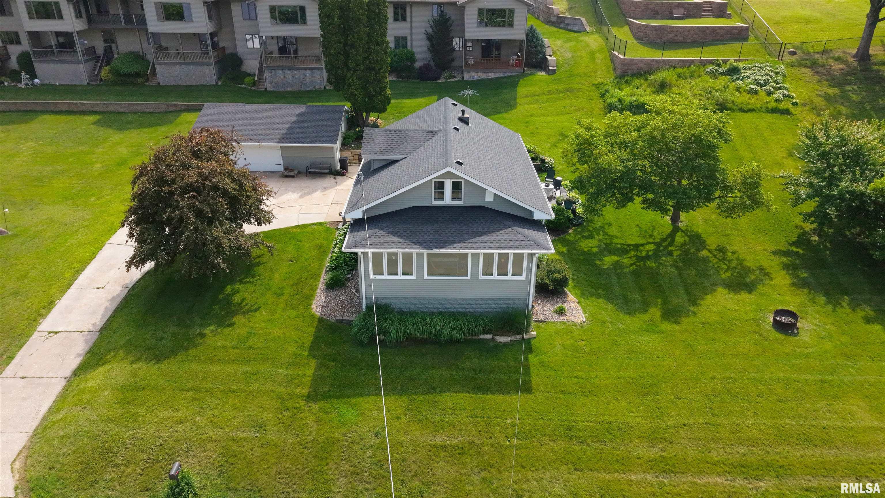 115 4th Street, Fulton, Illinois image 3