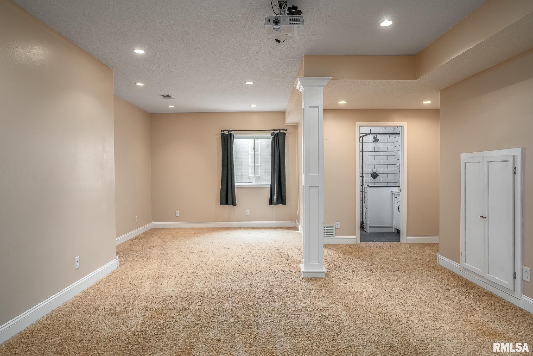 3233 Somerset Drive, Bettendorf, Iowa image 20