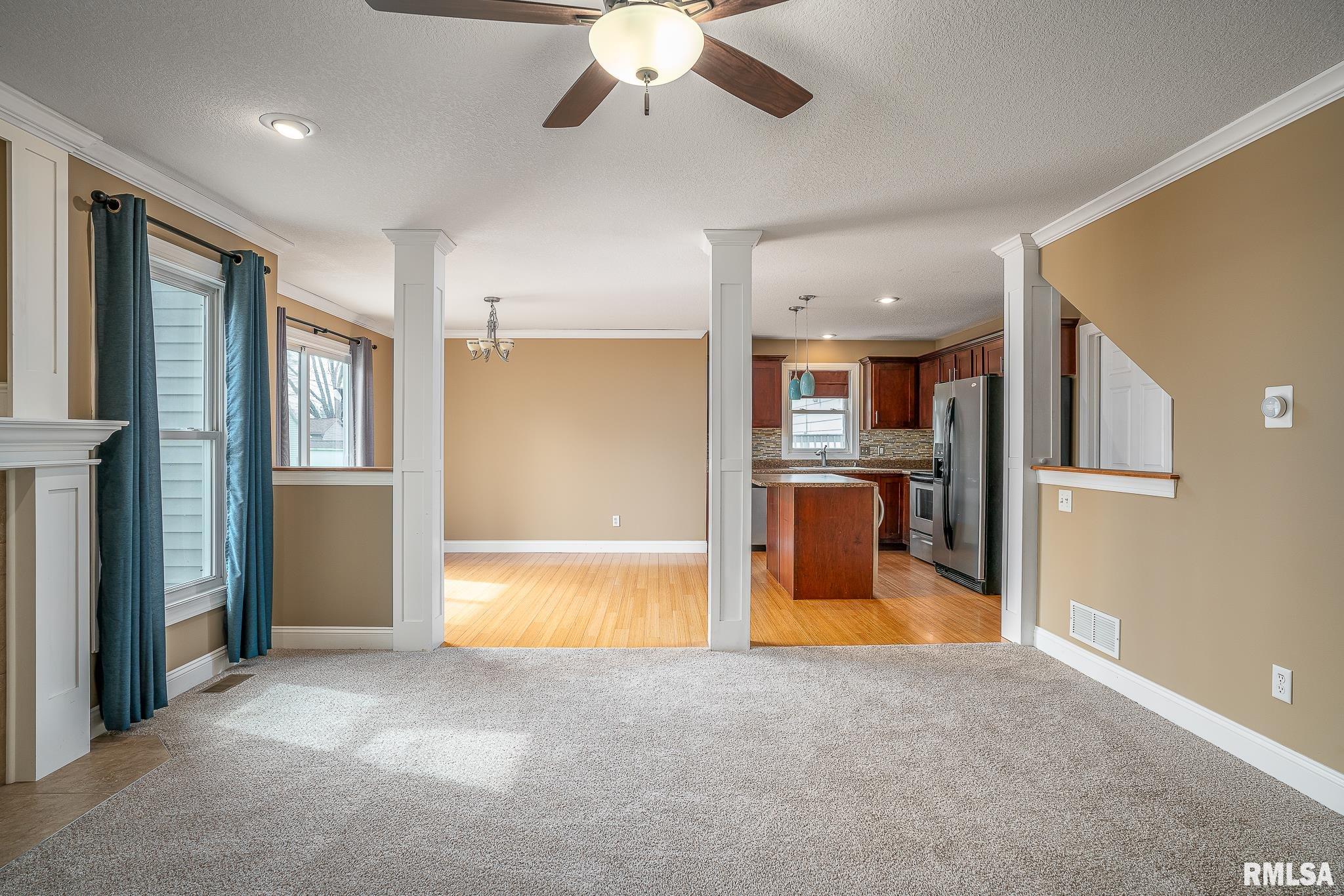 3233 Somerset Drive, Bettendorf, Iowa image 5
