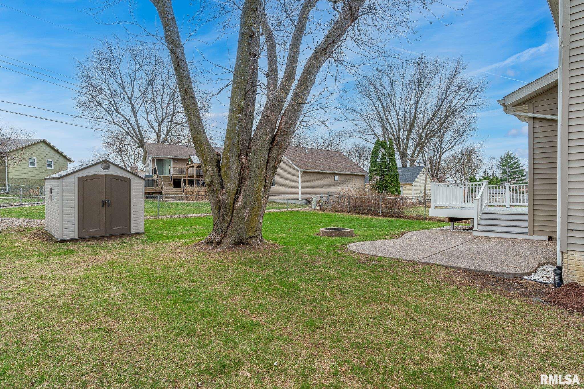 3233 Somerset Drive, Bettendorf, Iowa image 24