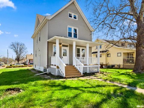 Homes For Sale - 2320 N University Street<br/> Peoria County, Peoria, IL 61604