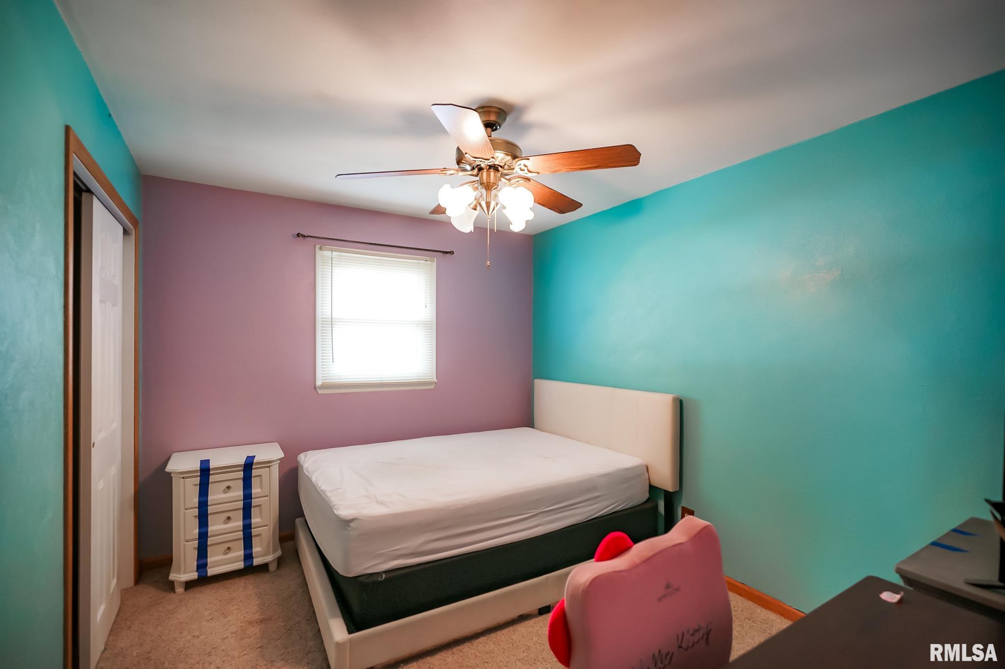2404 Holly Drive, Pekin, Illinois image 19