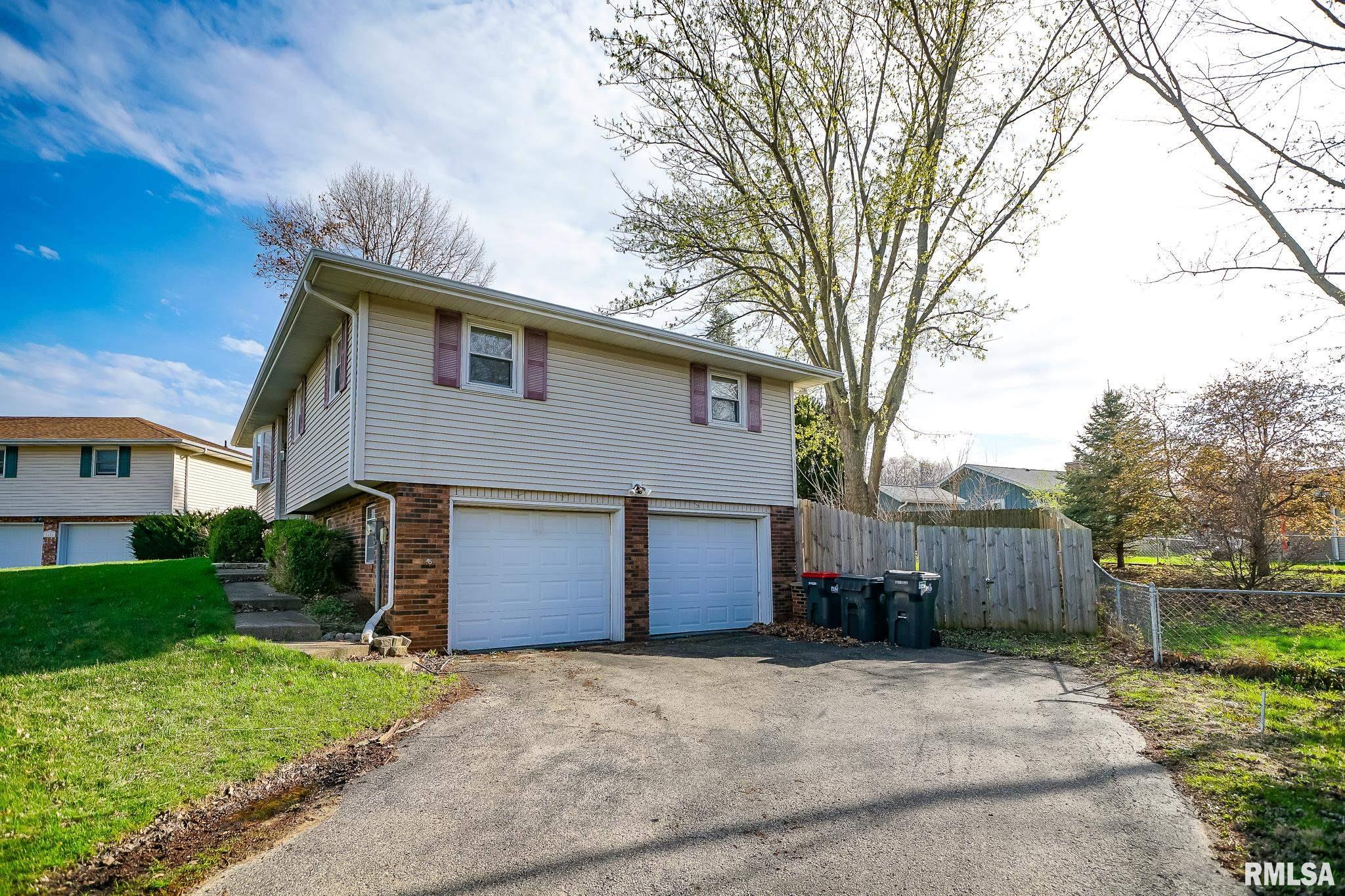 2404 Holly Drive, Pekin, Illinois image 31