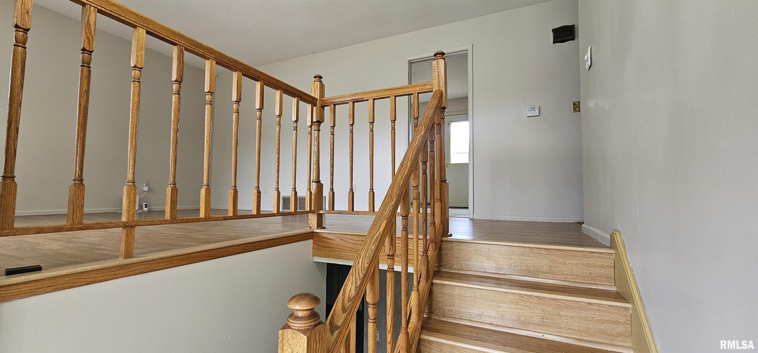 1606 Middle Road, Camanche, Iowa image 5