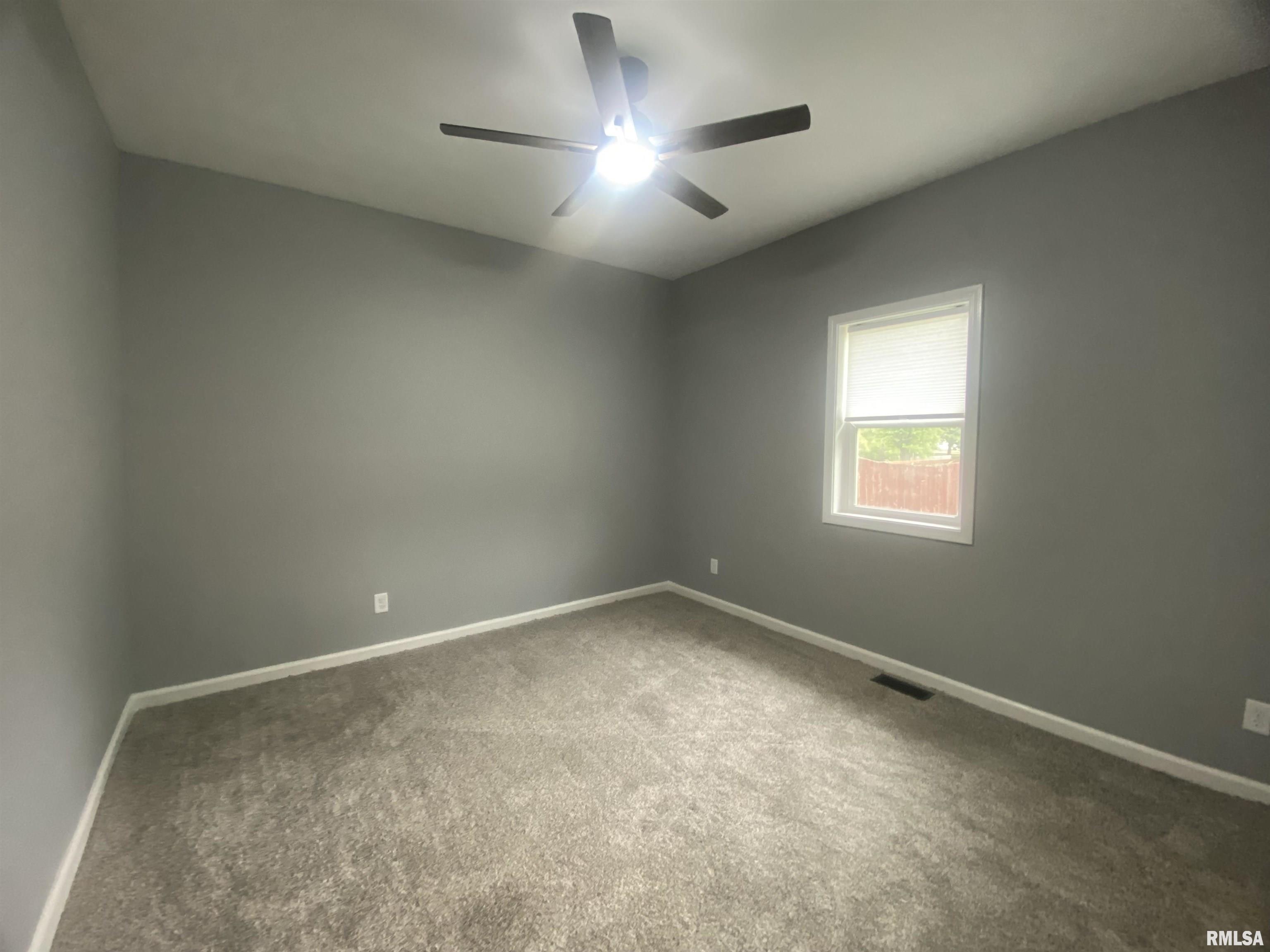 421 N 10th Street, Benton, Illinois image 12