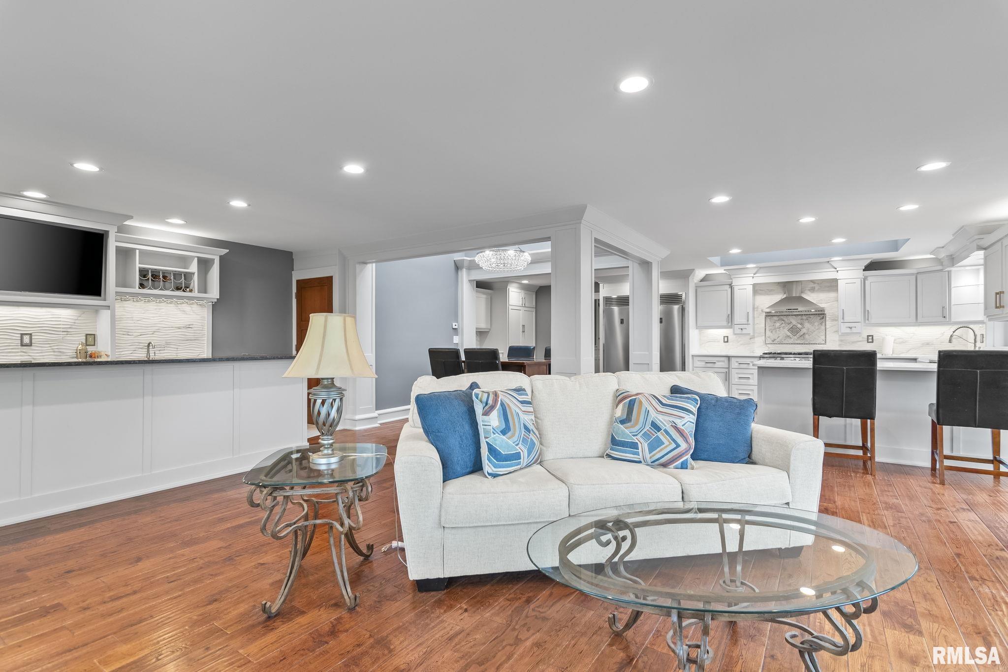 2412 Old Beardstown Road, Springfield, Illinois image 15
