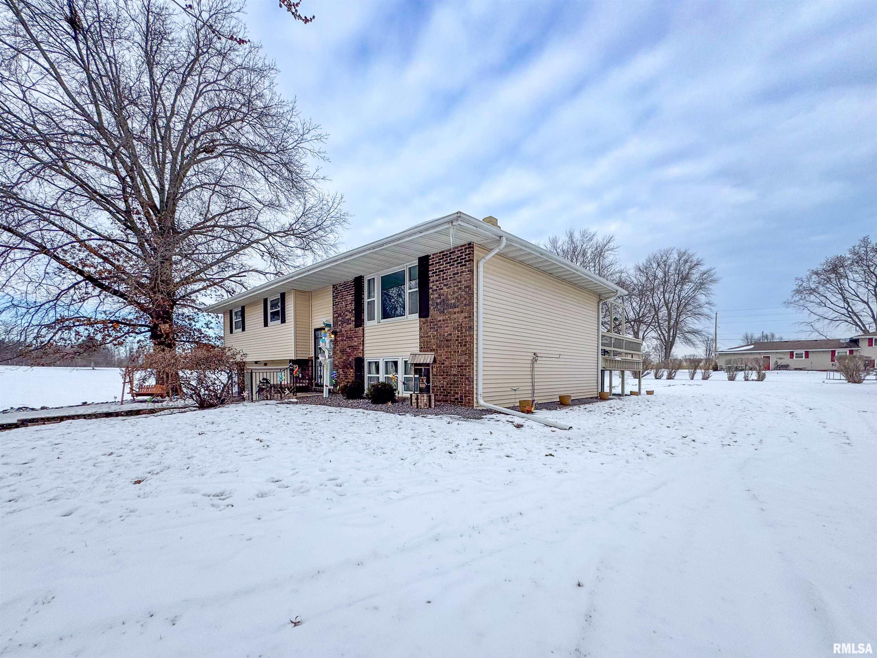 3117 St Andrews Drive, Pekin, Illinois image 2