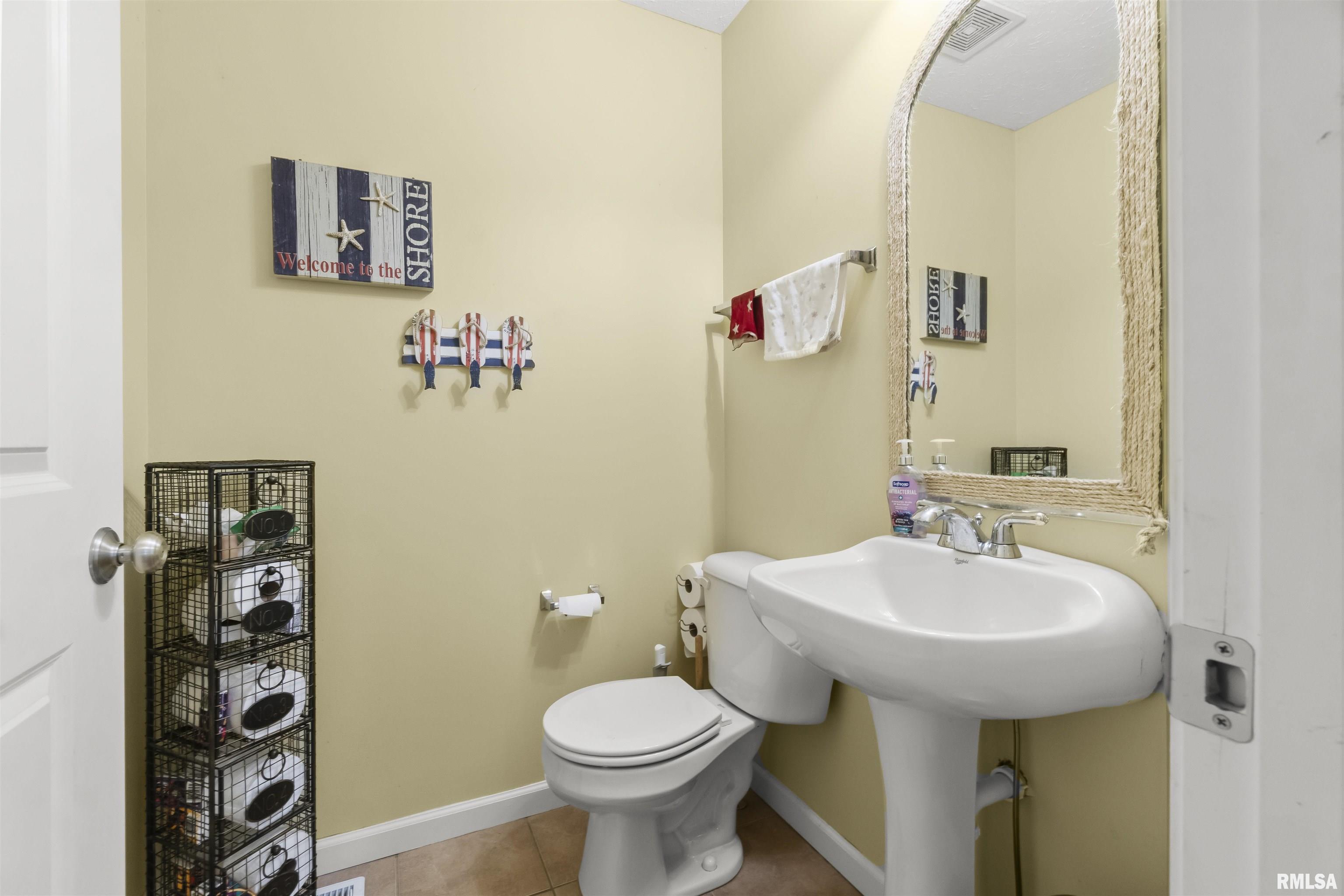 2203 W Kenfield Court, Peoria, Illinois image 14