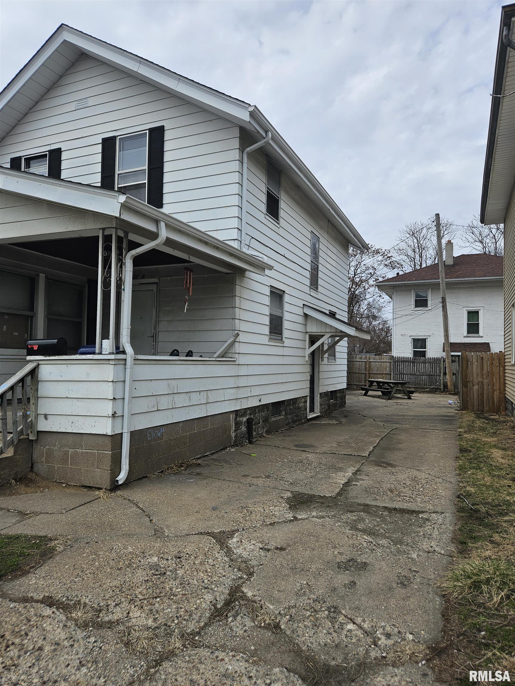 1125 18th Avenue, Rock Island, Illinois image 2