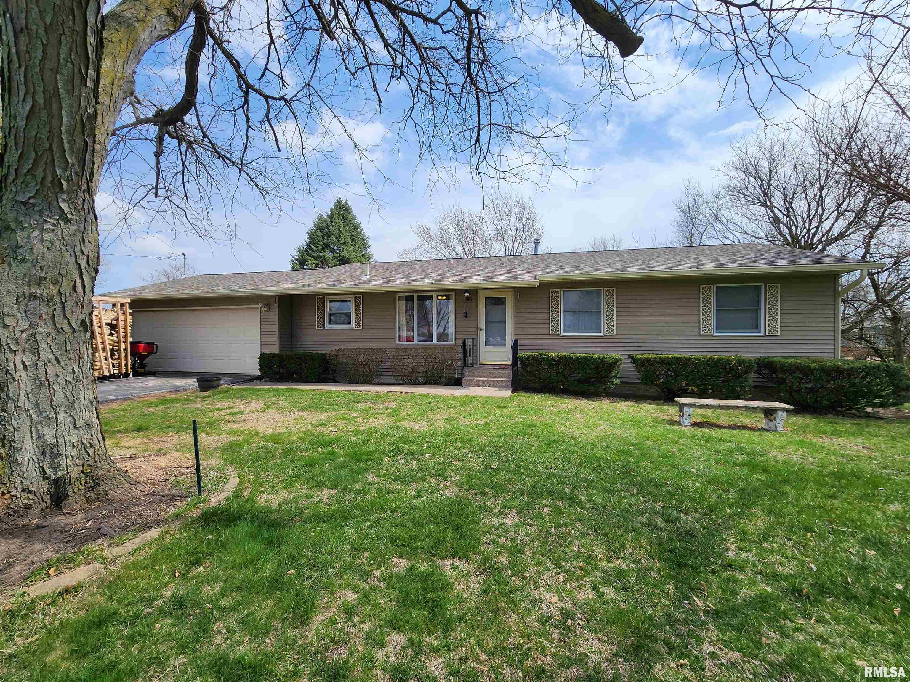 11127 Ridgewood Road, Milan, Illinois image 1