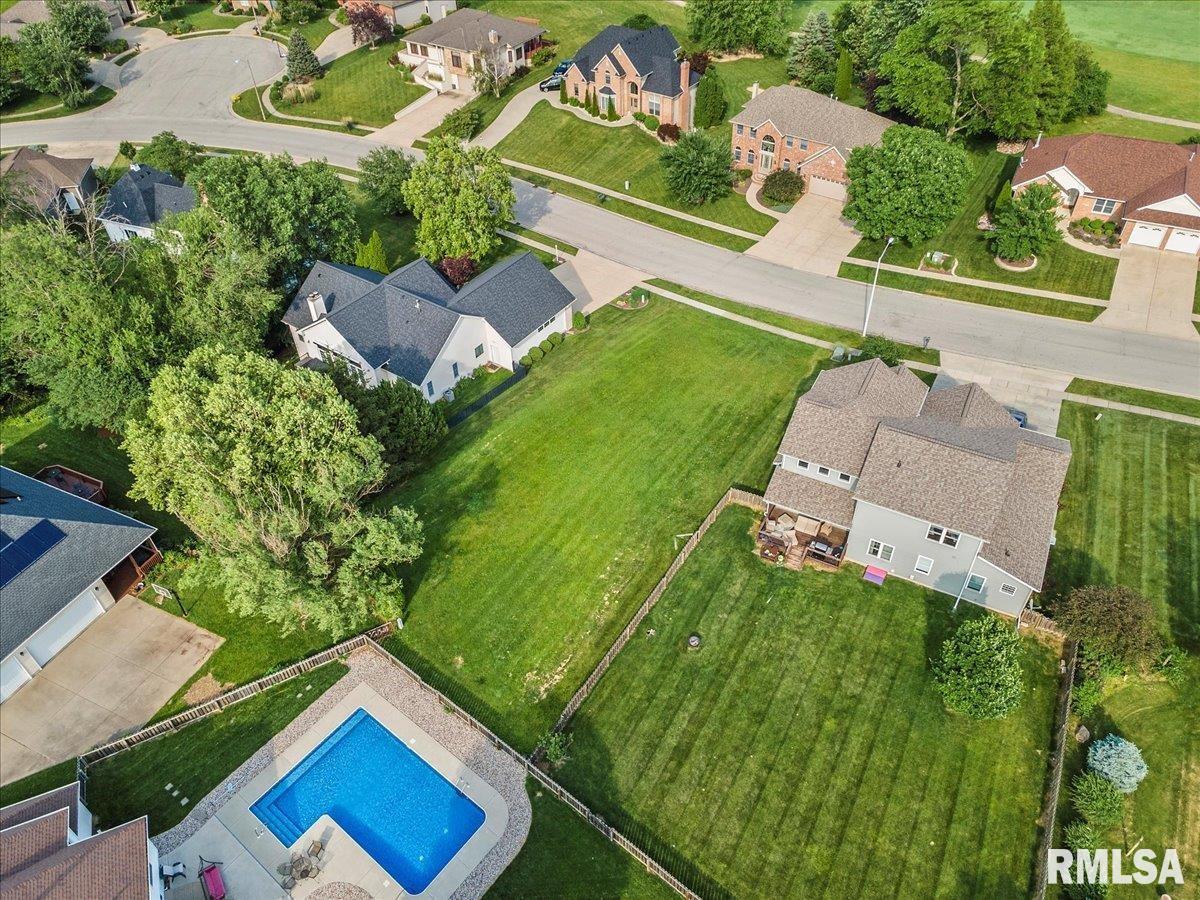 7525 Wentworth Drive, Springfield, Illinois image 3