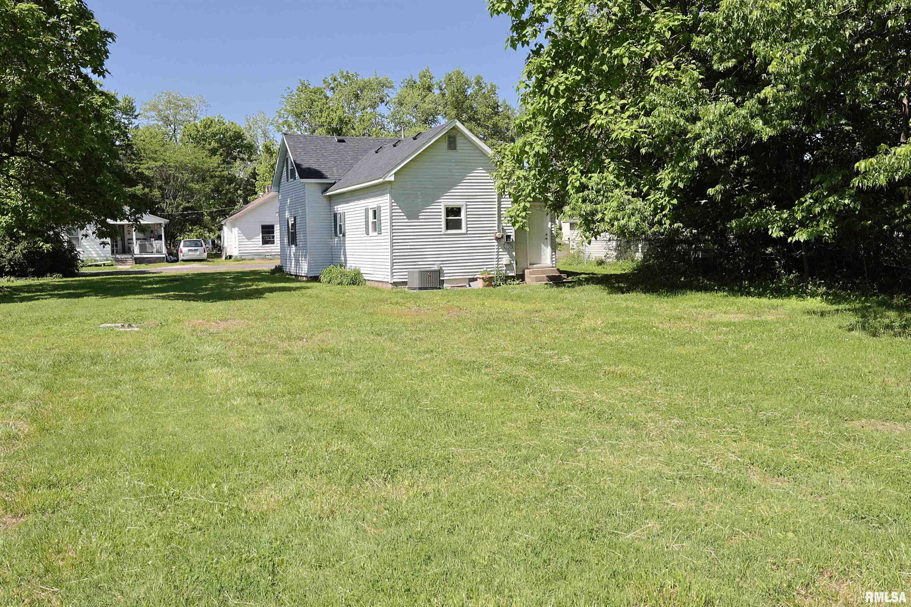 621 E Oglesby, Salem, Illinois image 11