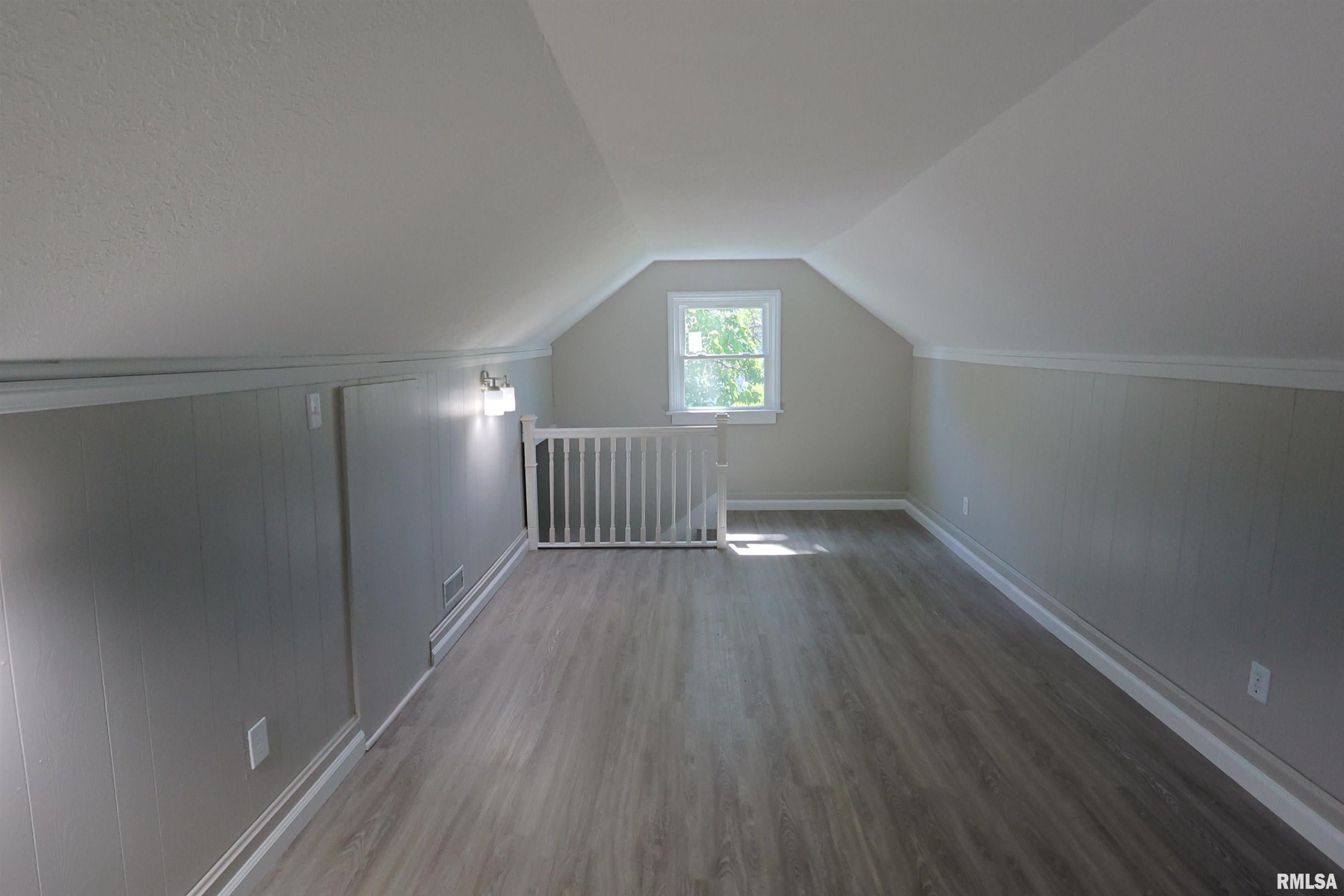 621 E Oglesby, Salem, Illinois image 9