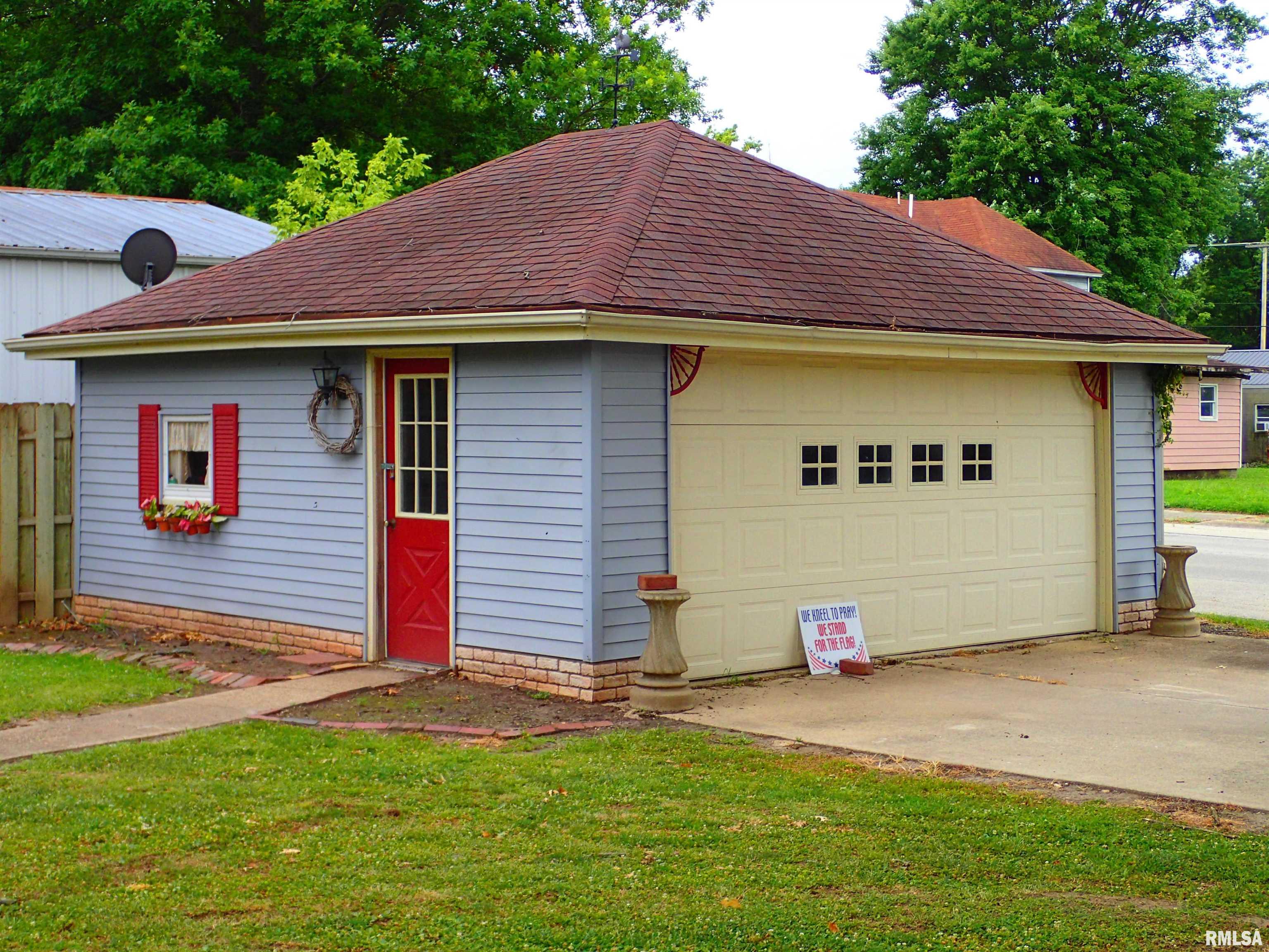 216 N Broadway Street, Centralia, Illinois image 29