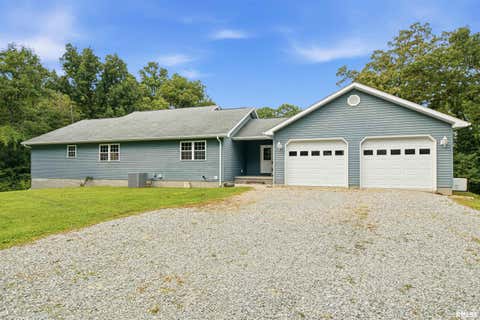Homes For Sale - 1977 County Road 200 E Road<br/> Thompsonville, IL 62890