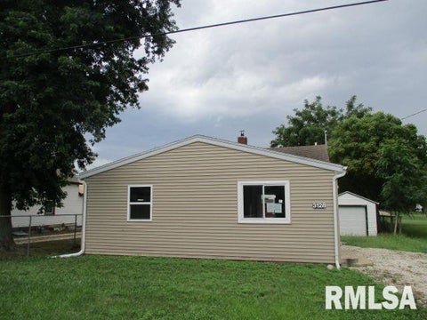 Homes For Sale - 3128 W Humboldt Street<br/> Peoria, IL 61605