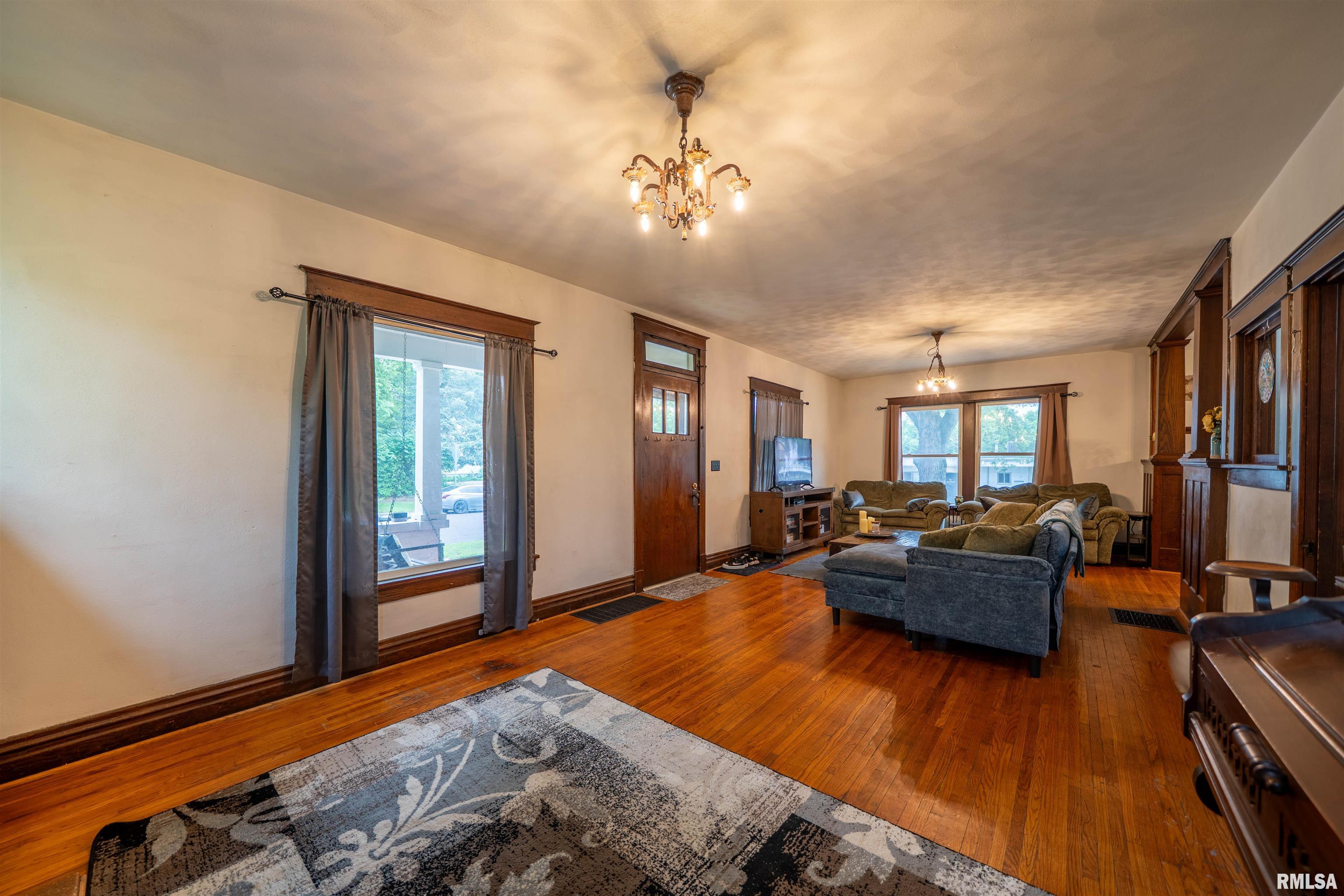 405 Washington Street, Pekin, Illinois image 5