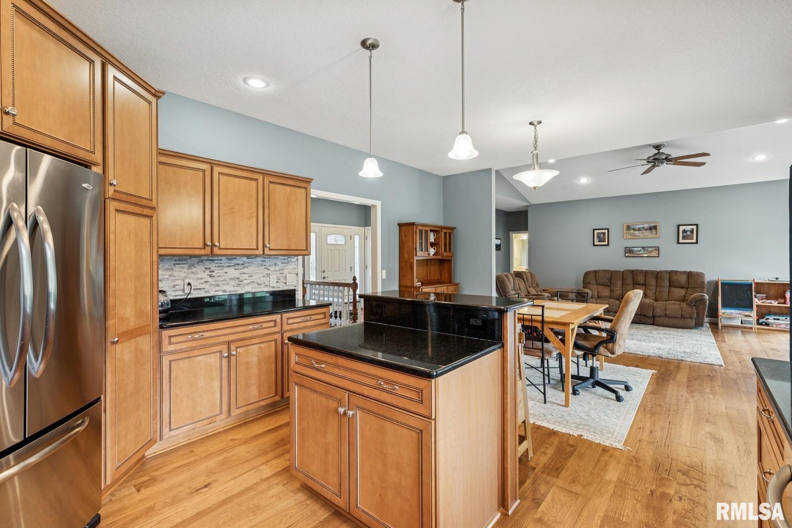 308 N 9th Avenue North, Fulton, Illinois image 17