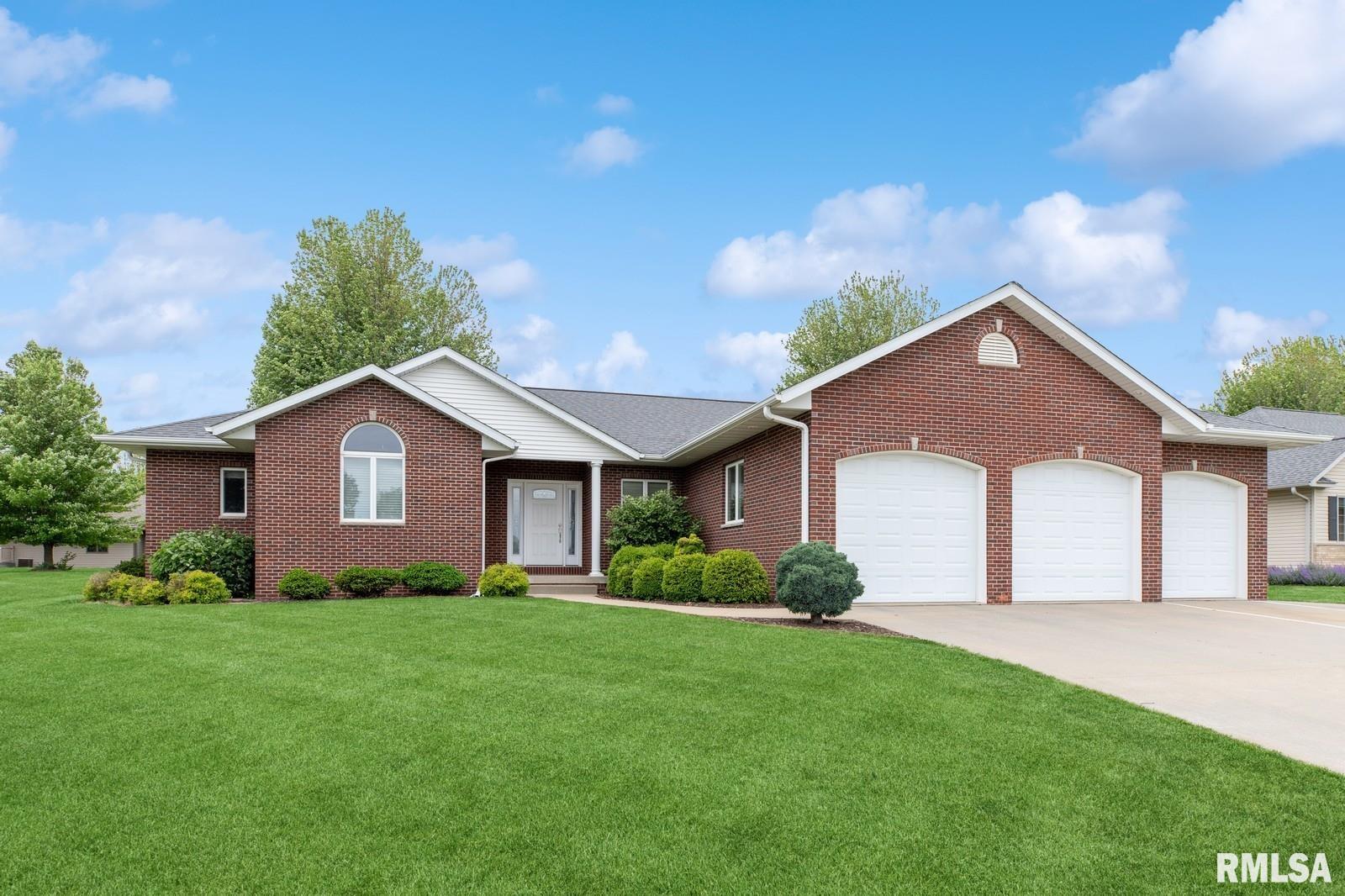 308 N 9th Avenue North, Fulton, Illinois image 2
