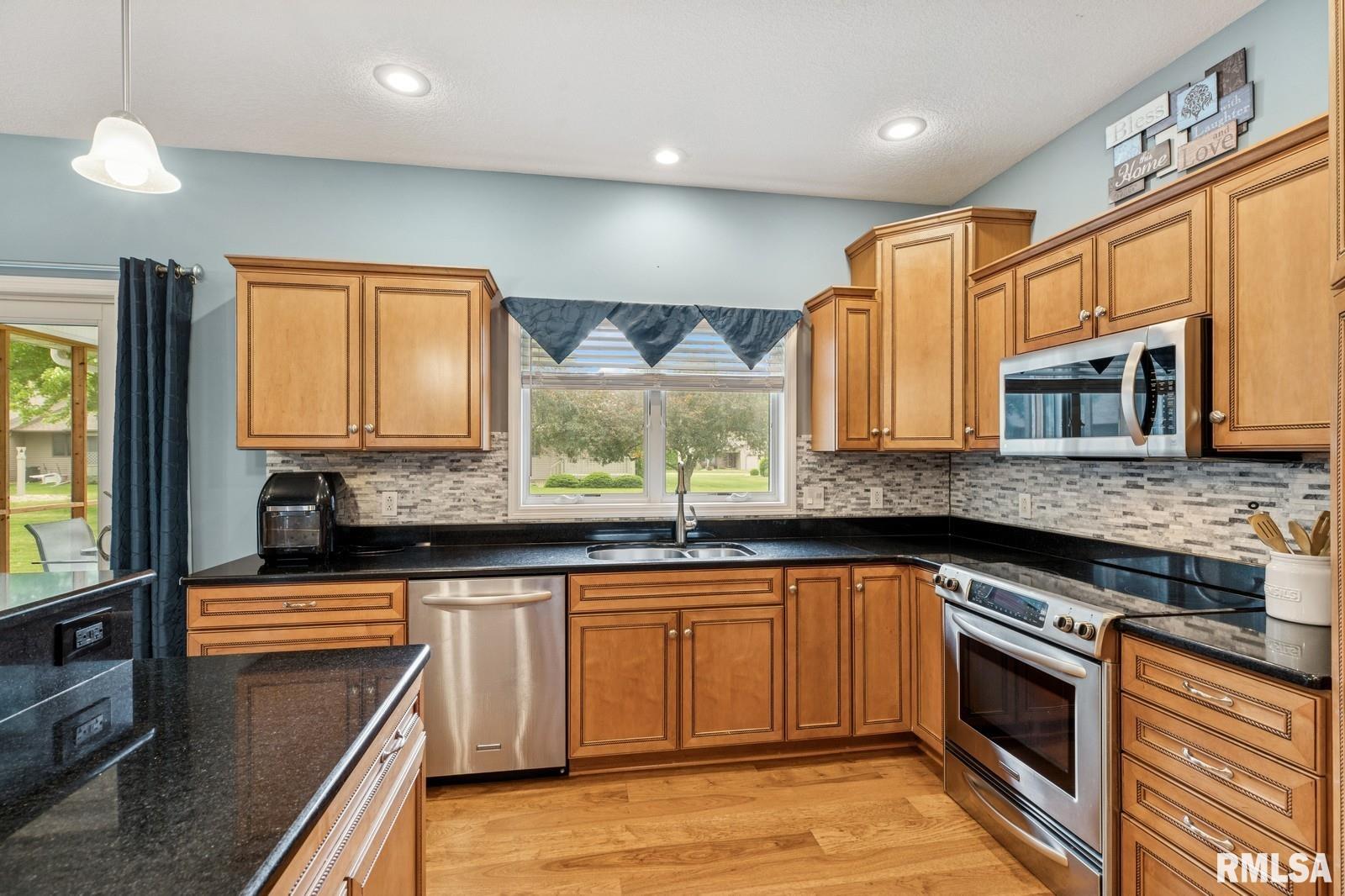 308 N 9th Avenue North, Fulton, Illinois image 16