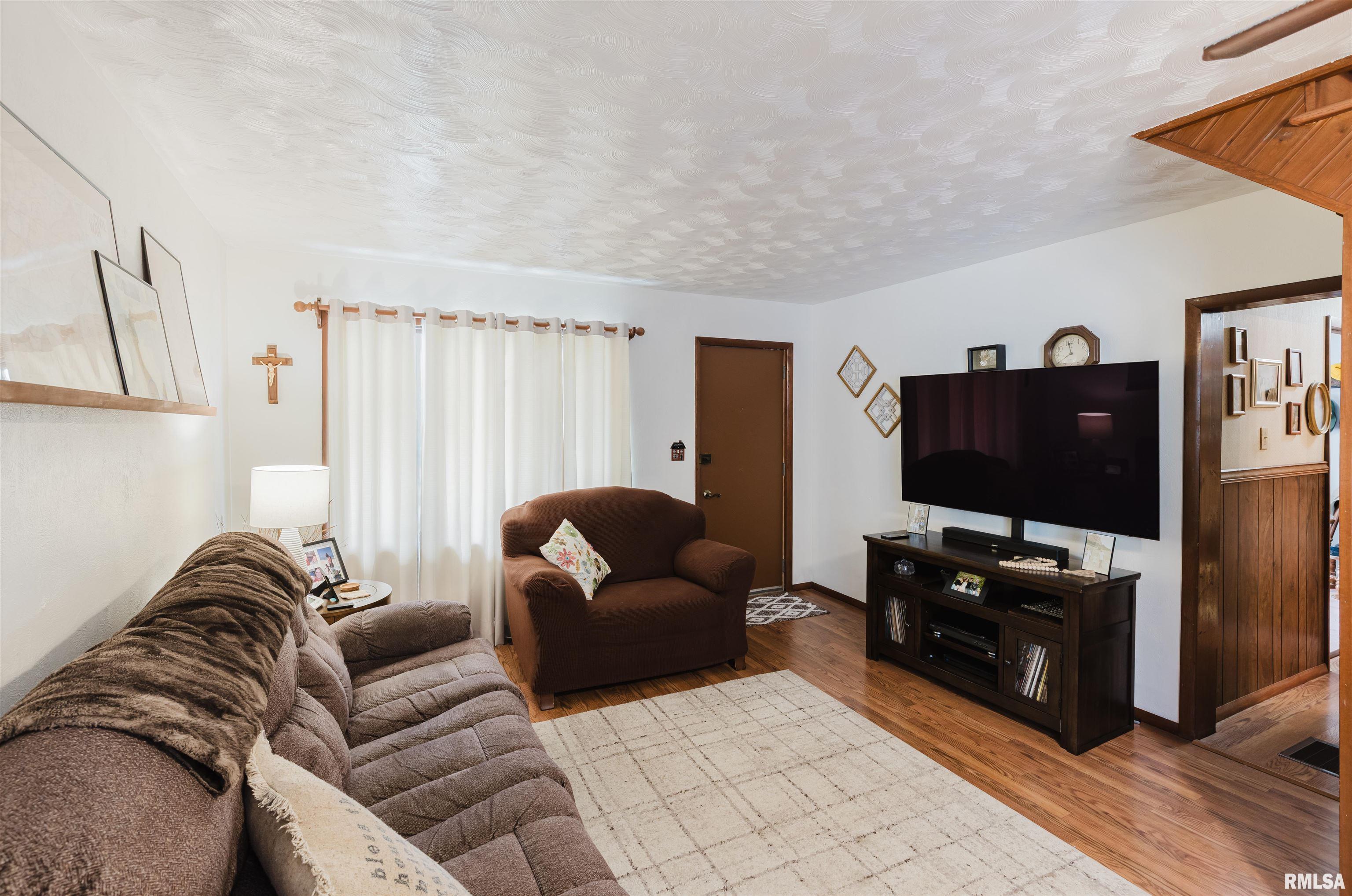 1408 Newton Avenue, Johnston City, Illinois image 5